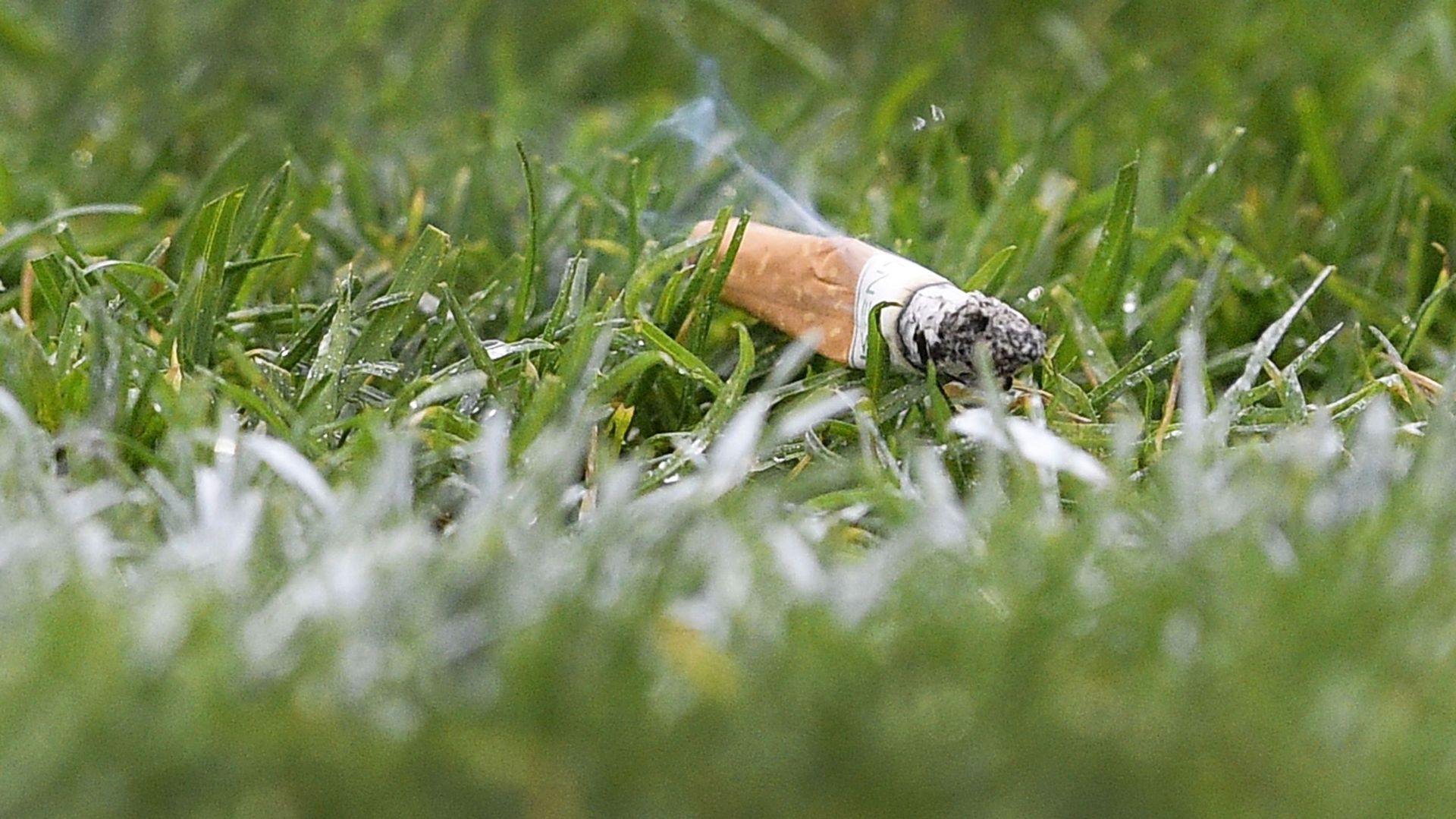 La Pro League impose une interdiction de fumer dans les stades