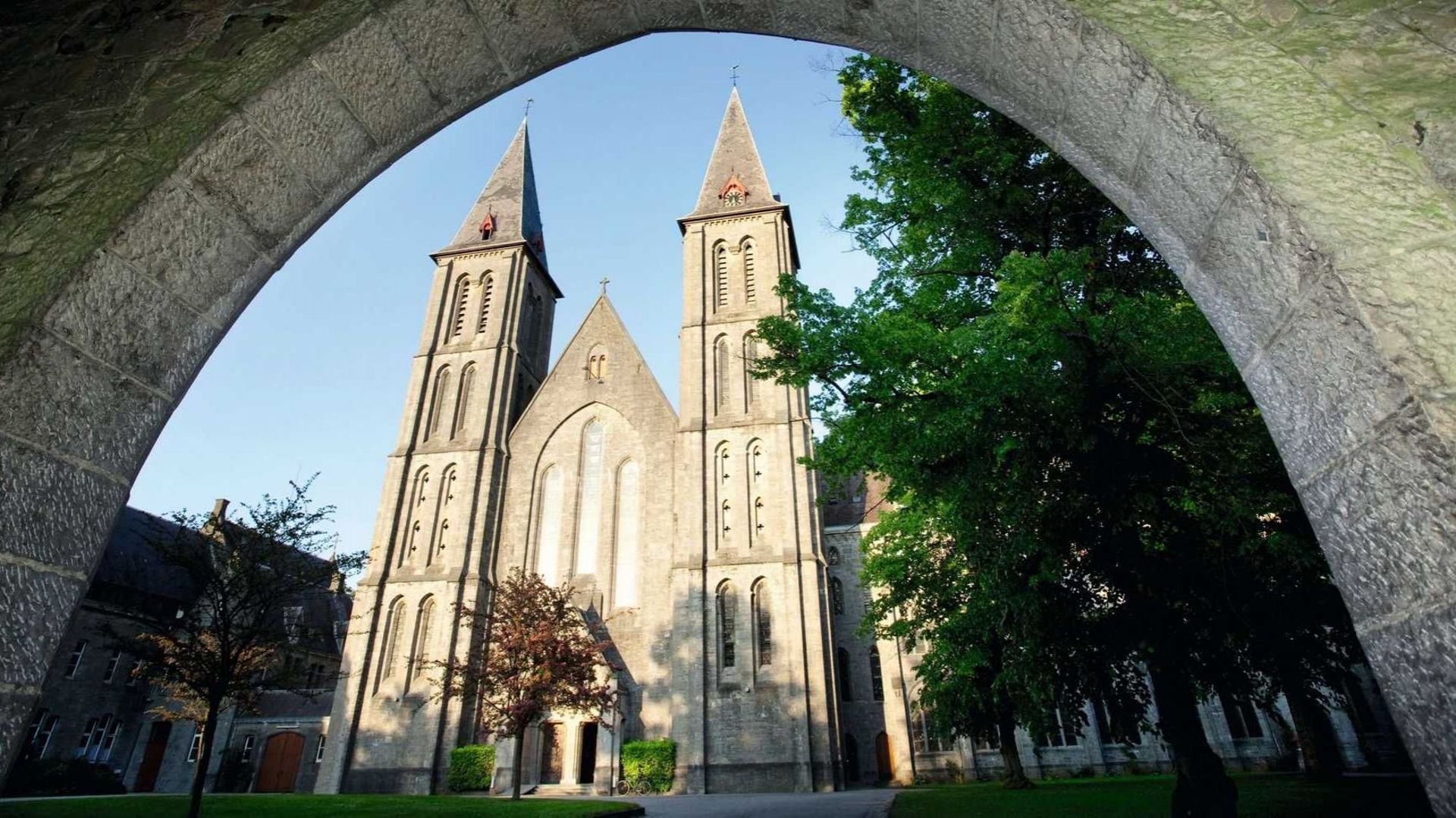 Concours : Une visite de l'Abbaye de Maredsous ! - RTBF Actus