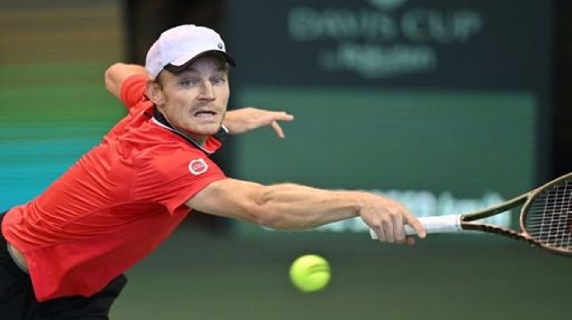 Belgium's David Goffin returns the ball against South Korea's Kwon Soon-woo during their singles match of the Davis Cup tennis qualifiers first round between South Korea and Belgium in Seoul on February 5, 2023.  Jung Yeon-je / AFP