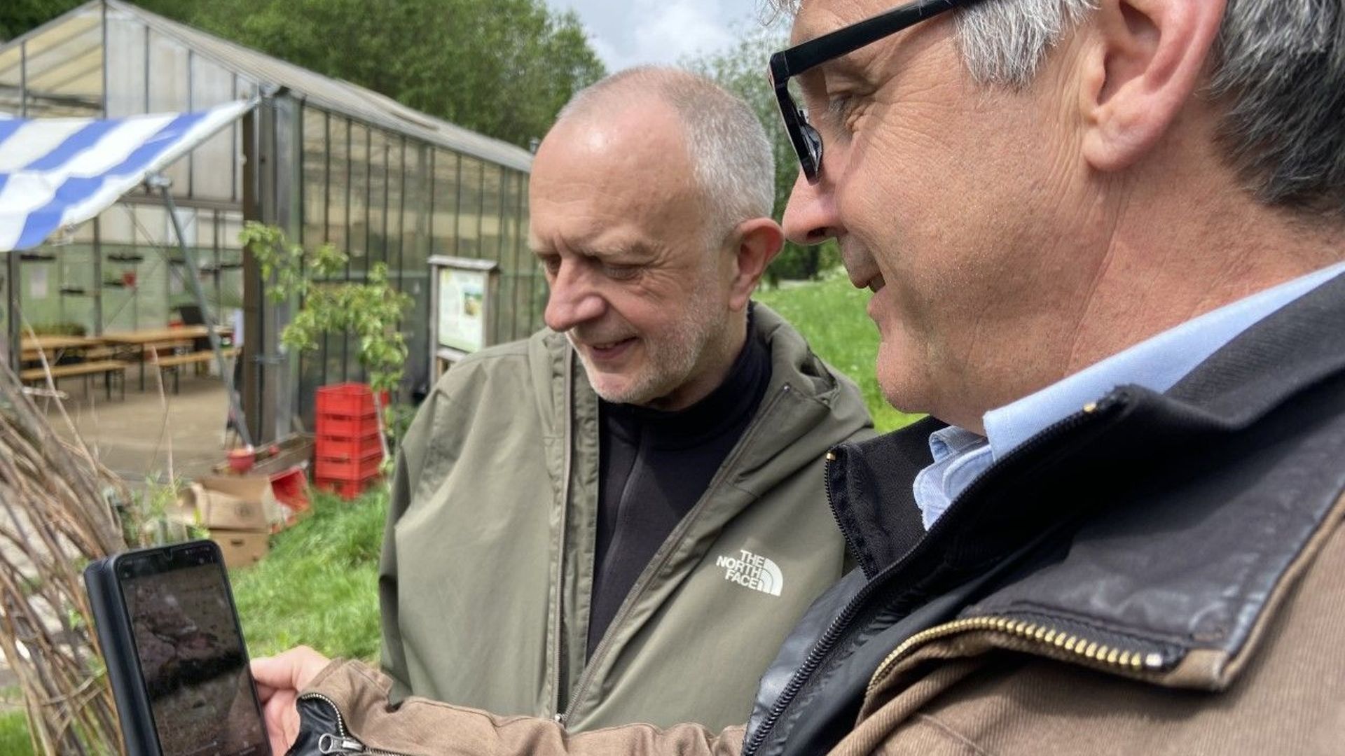 Henry Jardez (au centre), Emmanuel Brasseur (à droite).