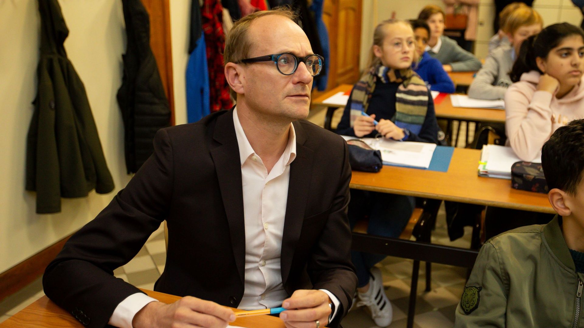 Ben Weyts dans une école de l'enseignement flamand à Bruxelles-Ville, le 06 novembre 2019