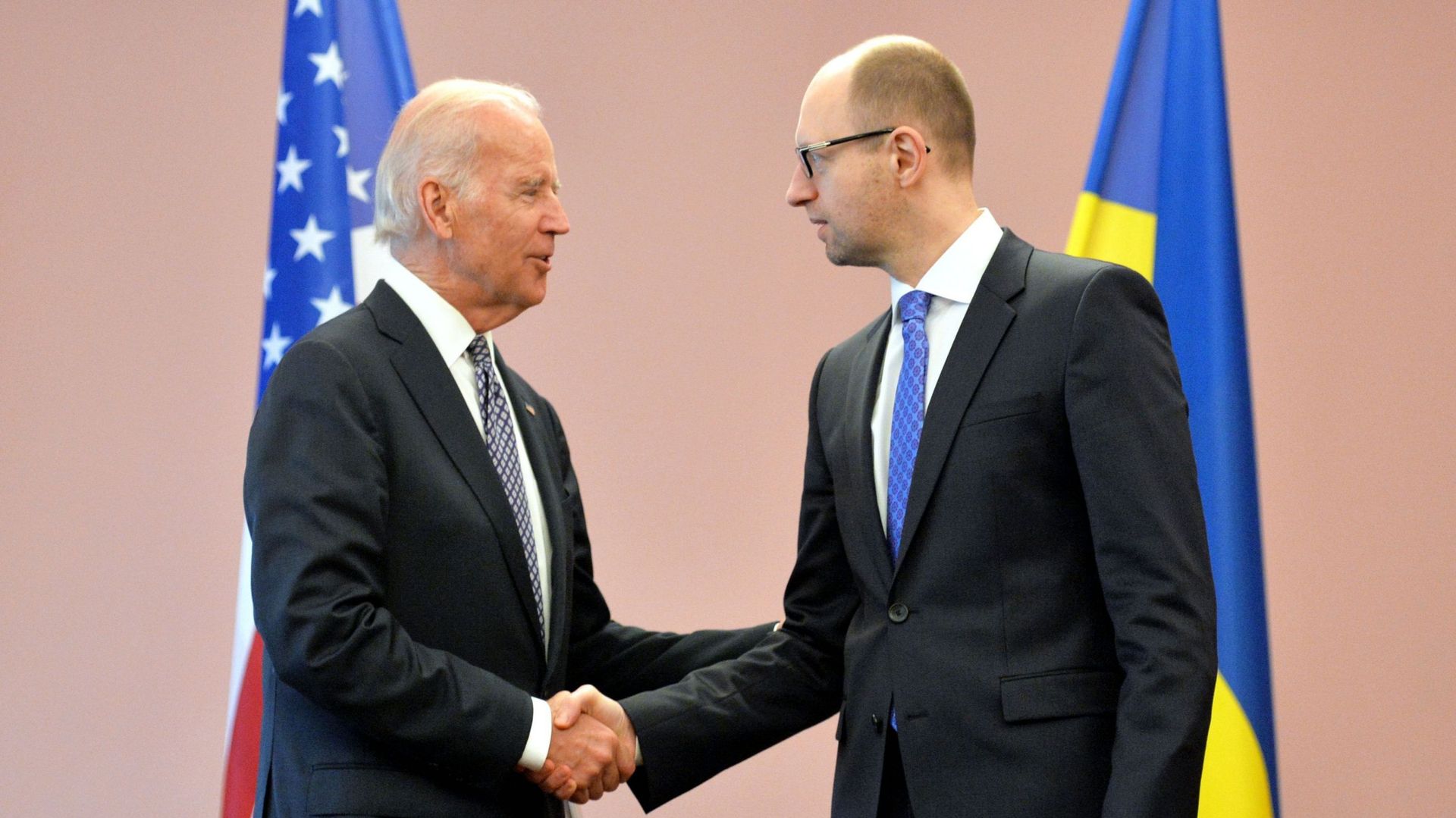 Joe Biden: "Les USA se tiennent aux côtés du peuple ukrainien"