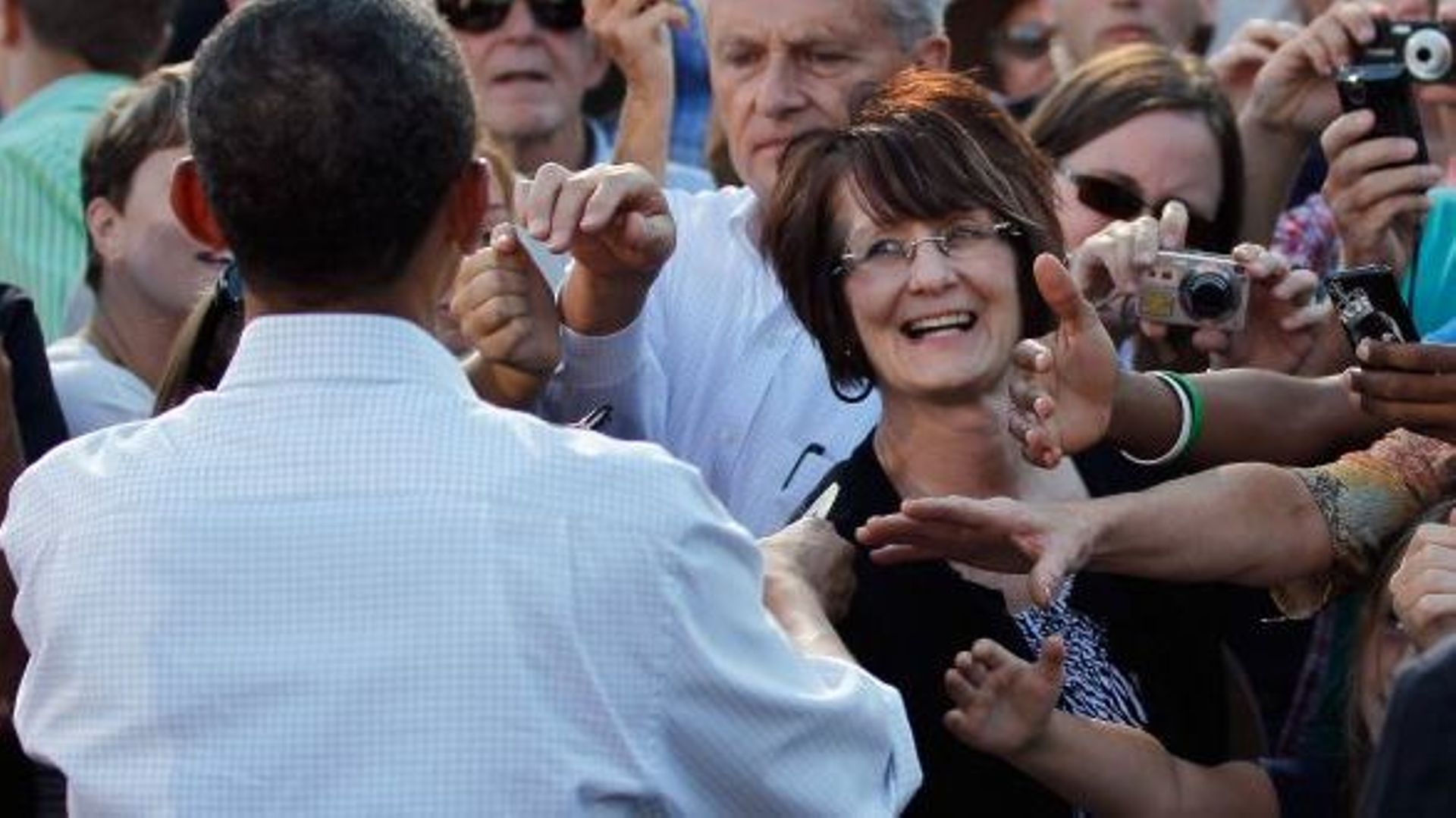 Sa cote en chute libre, Barack Obama promet un plan de relance - RTBF Actus