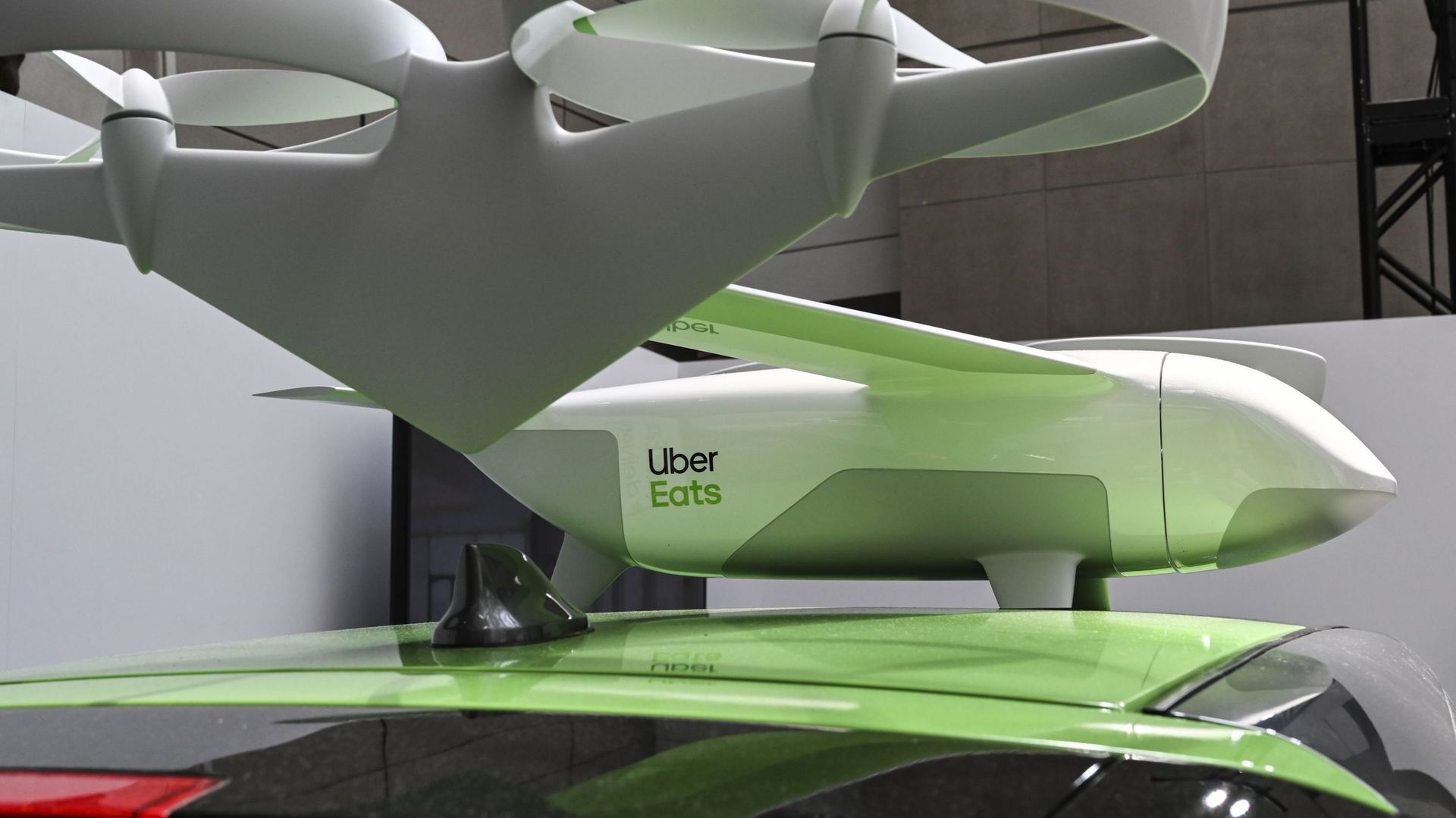 uber-va-tester-la-livraison-de-repas-par-drones