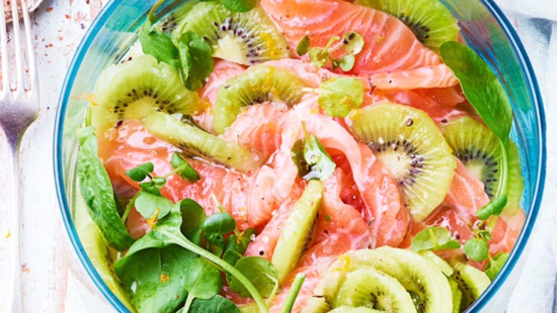 Recette: Salade de kiwi et saumon mariné