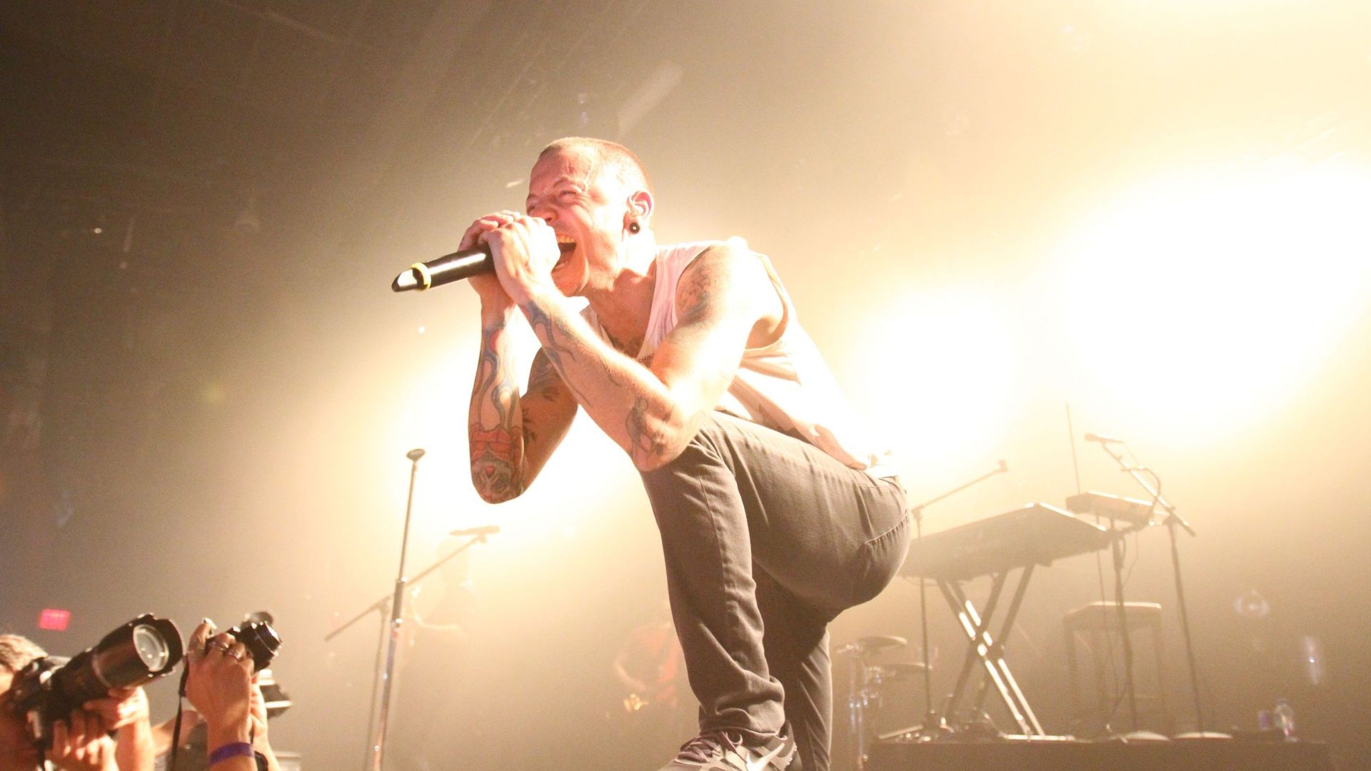Linkin Park Gives Inaugural Performance At The Best Buy Theater