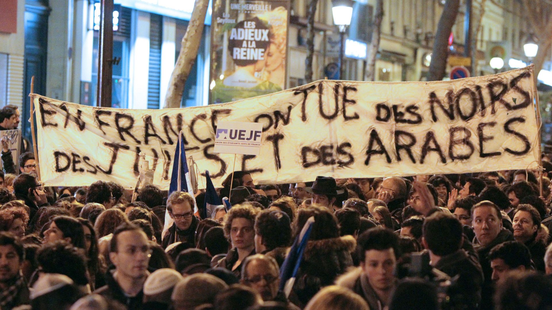 Manifestation à Paris après la fusillade à Toulouse