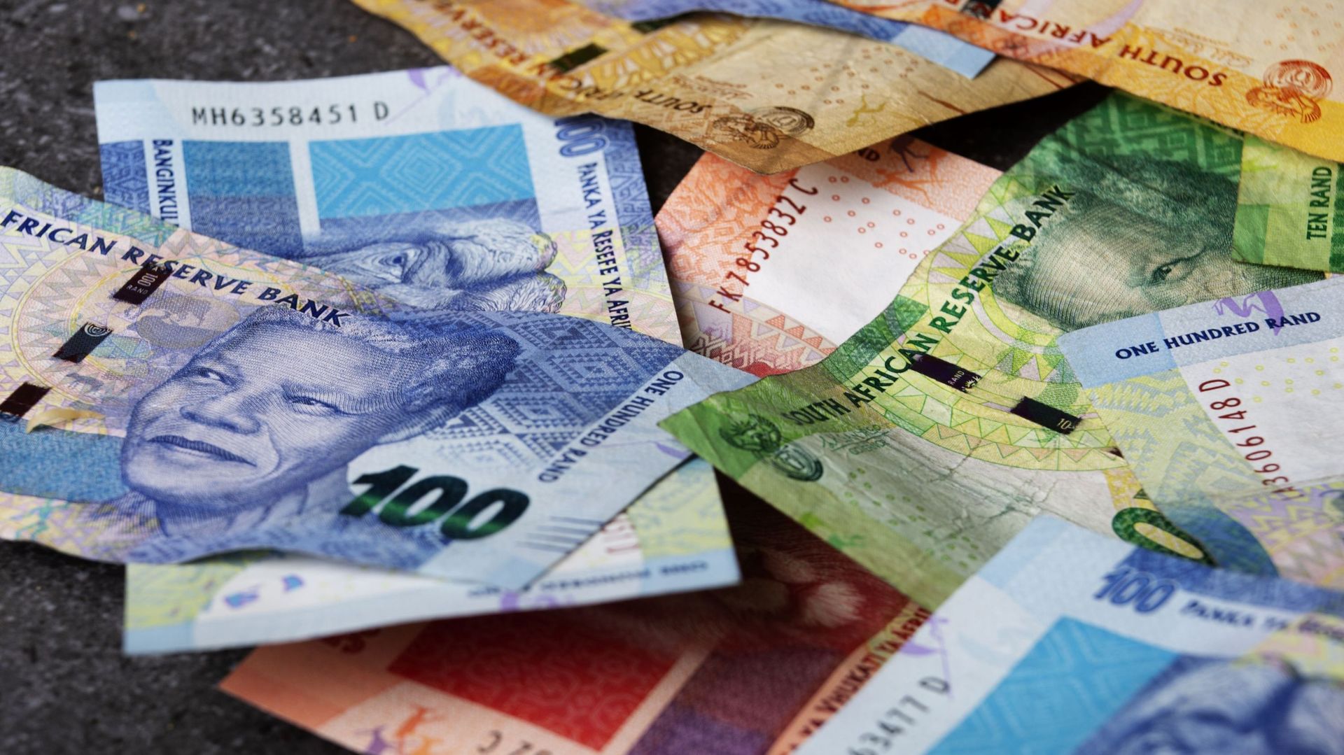 Le rapport recommande notamment que tous les contrats conclus par Bain avec des entités publiques sud africaines soient réexaminés. Leur valeur dépasserait 110 millions d’euros.