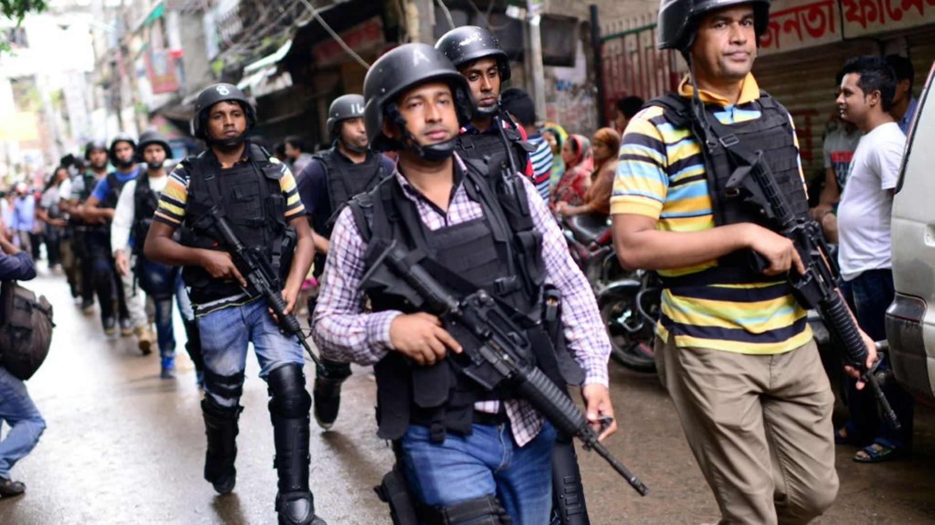 bangladesh-la-police-a-abattu-le-cerveau-de-l-attaque-du-cafe-de-dacca