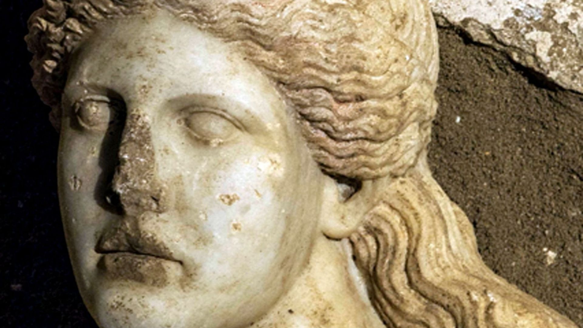 Grèce: le tombeau antique d'Amphipolis dévoile enfin le squelette du défunt