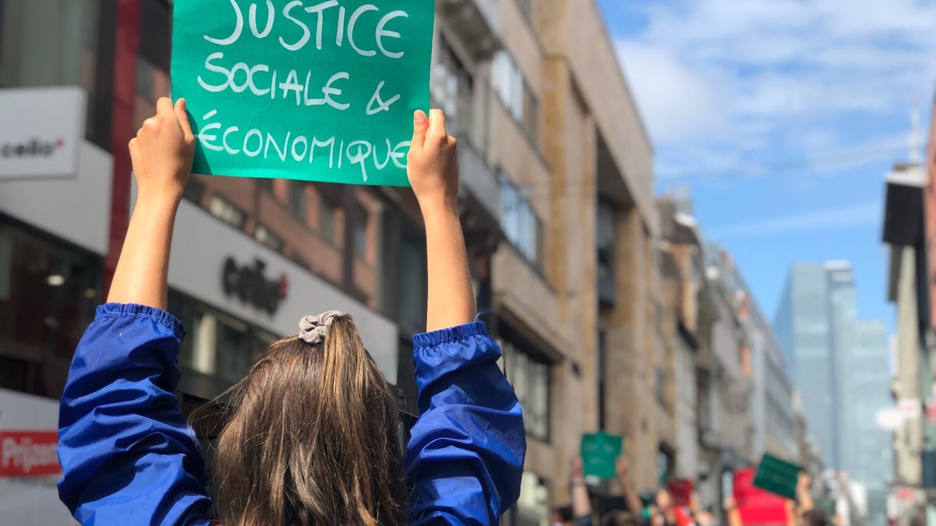Le collectif Extinction Rébellion a mené une action ce samedi dans les rues de Bruxelles. 