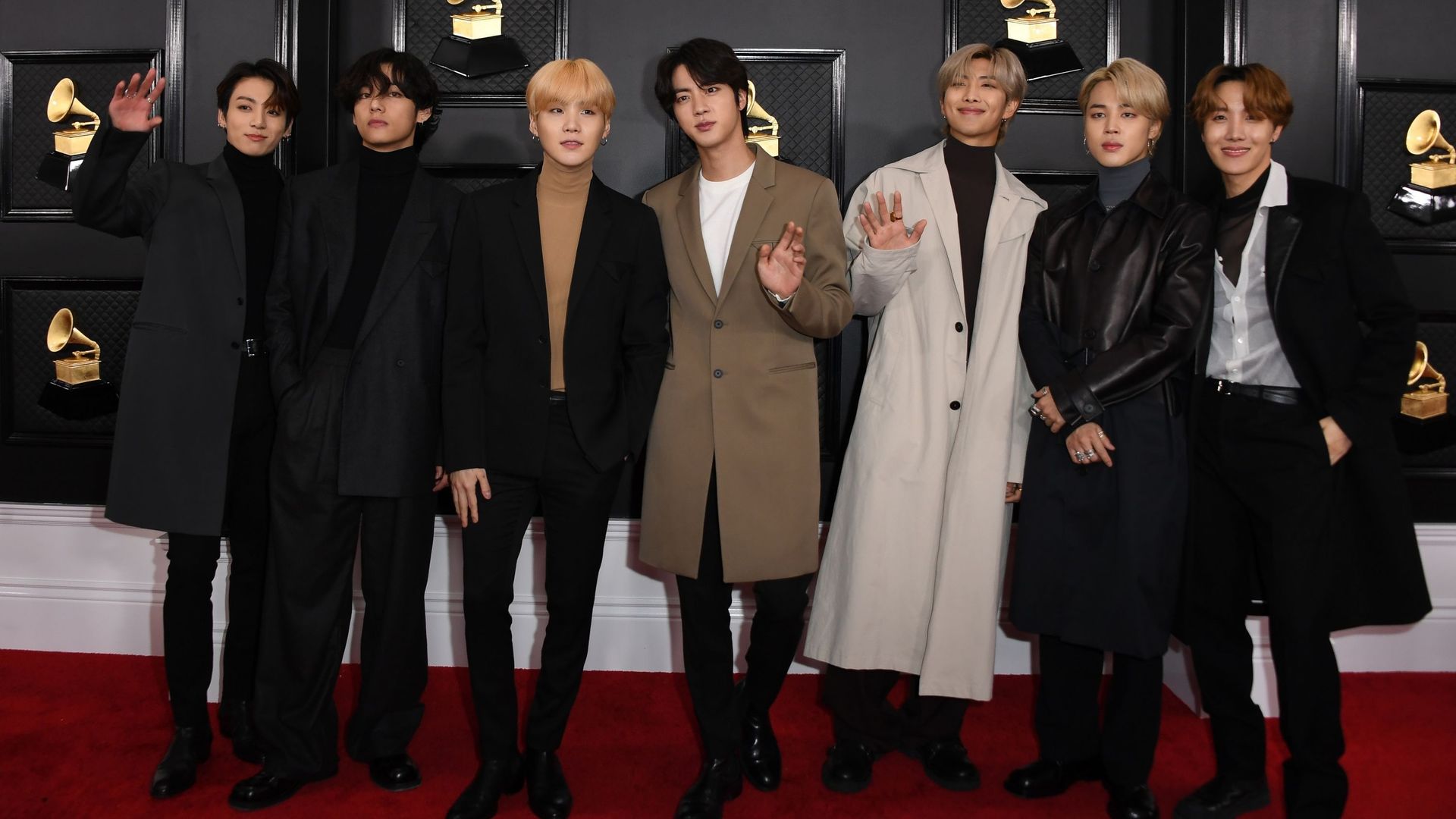 La formation coréenne BTS, lors de la 62e cérémonie des Grammy Awards.