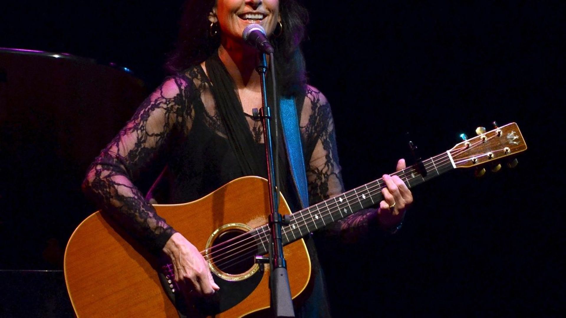 Karla Bonoff