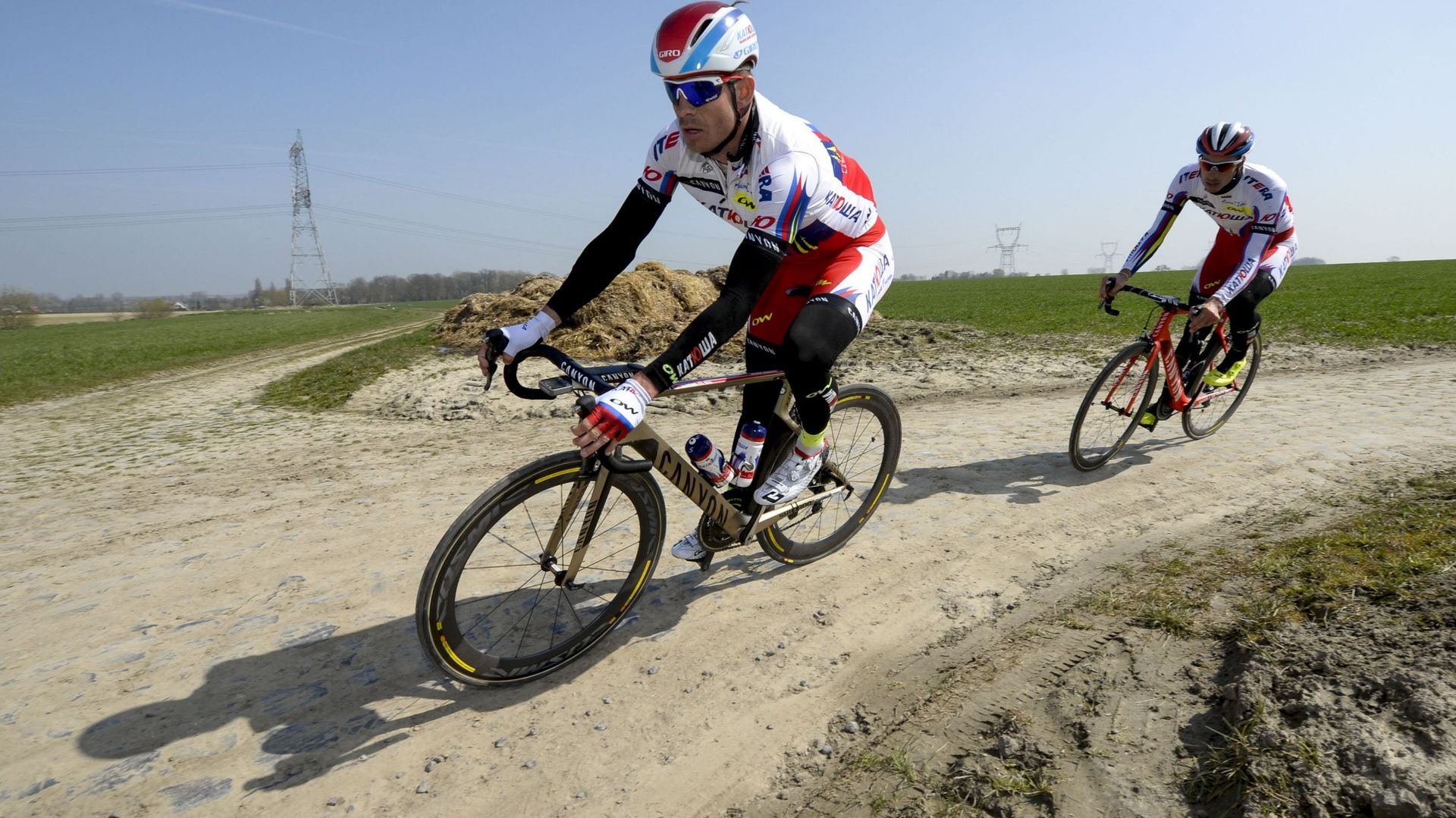 Alexander Kristoff en reconnaissance sur les pavés de Roubaix