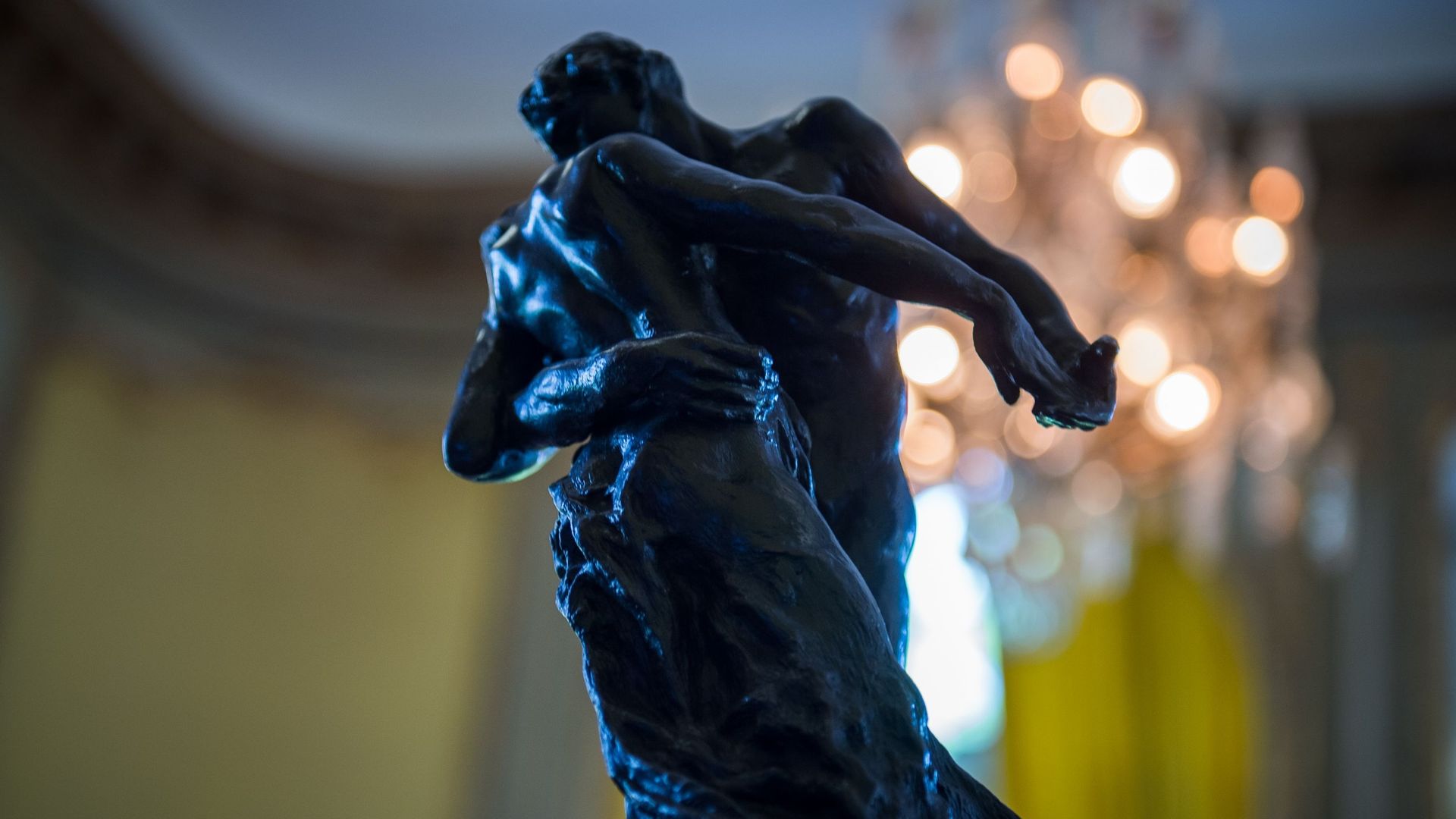 La Valse Camille Claudel Reproduction Bronze 'La Valse', un bronze de Camille Claudel adjugé pour 1,18 million d