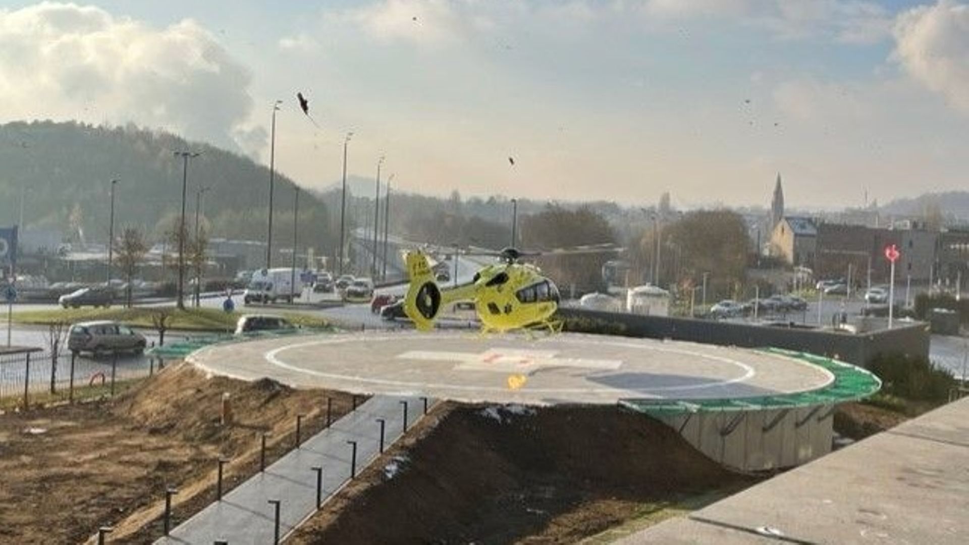 Premier atterrissage sur le nouvel héliport du CHU de Charleroi.