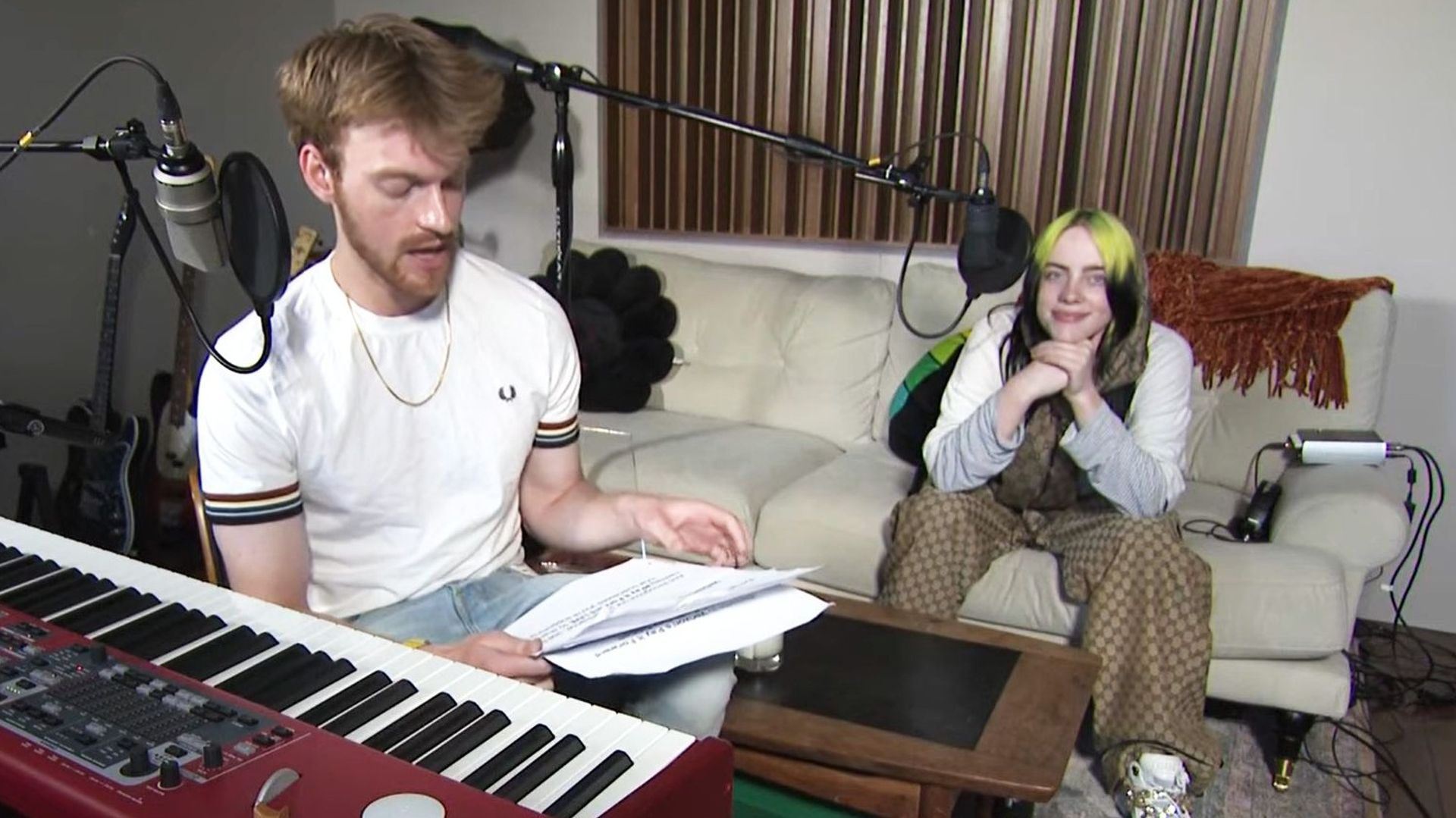 Billie Eilish et son frère Finneas regardez leur concert/discussion de
