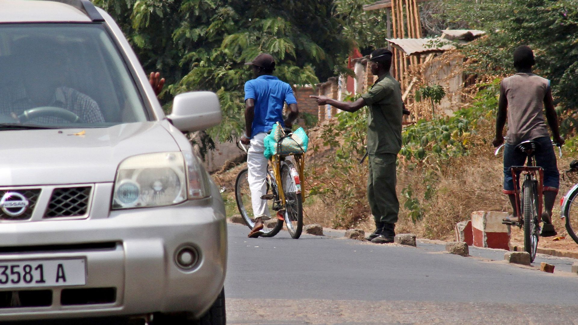Burundi: un barrage routier à Bujumbura après l'assassinat d'un proche du président Pierre Nkurunziza dimanche