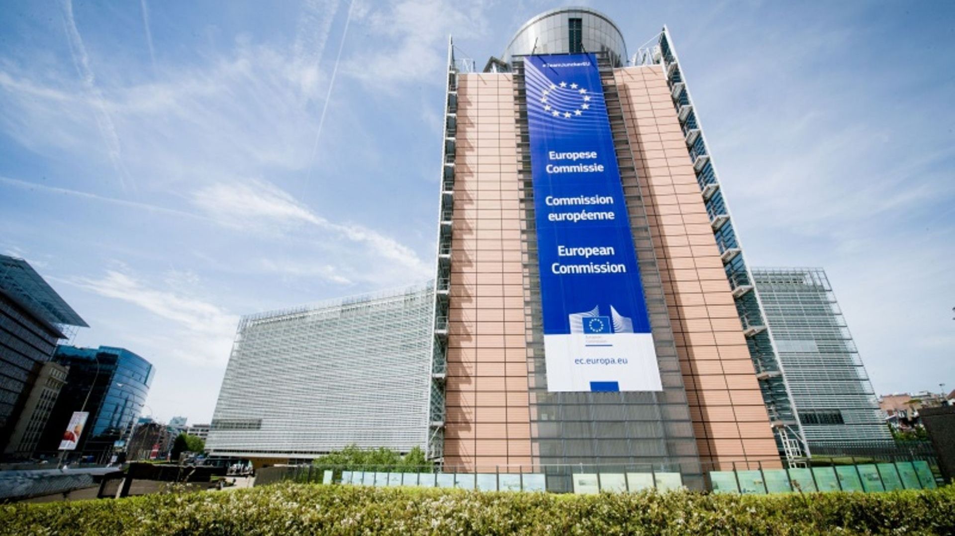 La Commission propose un "socle européen" des droits numériques