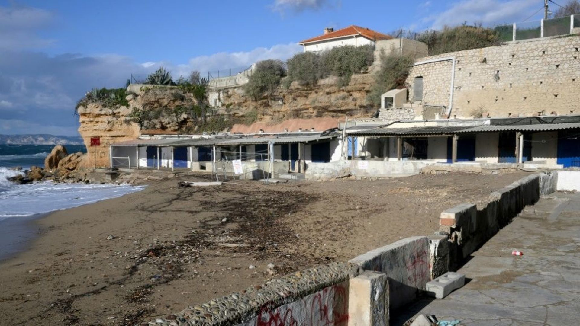 Les cabanons marseillais, un art de vivre menacé.