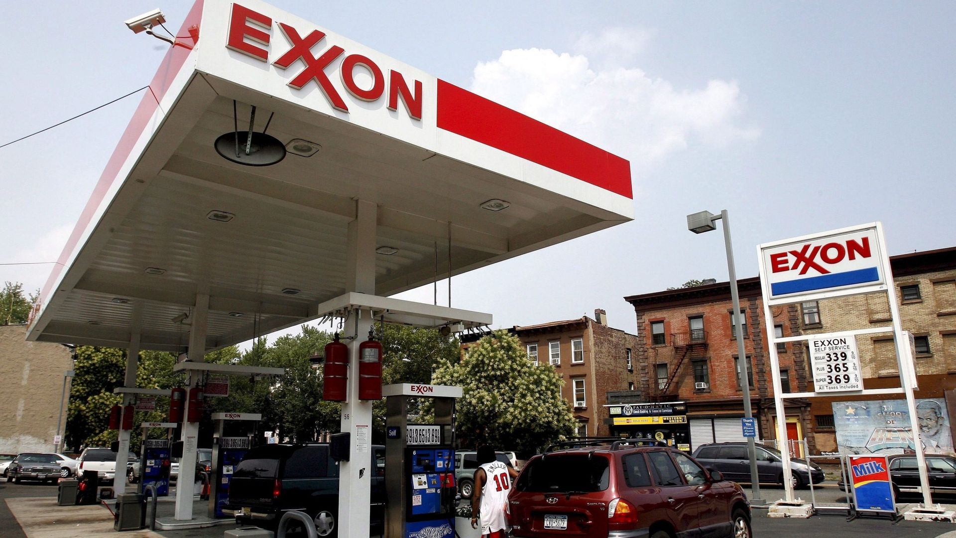Une station-service Exxon aux Etats-Unis