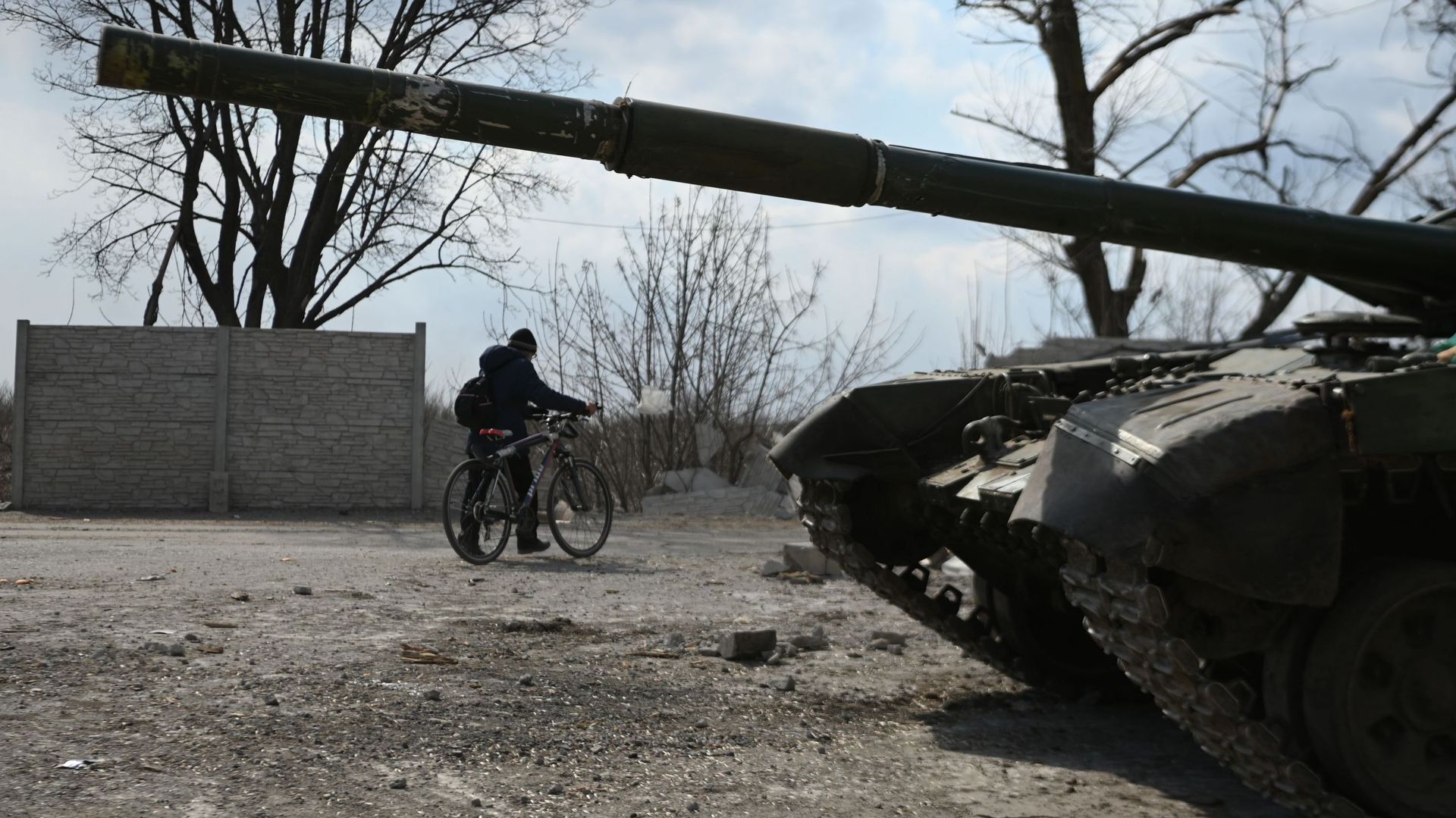 Près de 5.000 civils auraient été tués à Marioupol selon les autorités pro-russes.