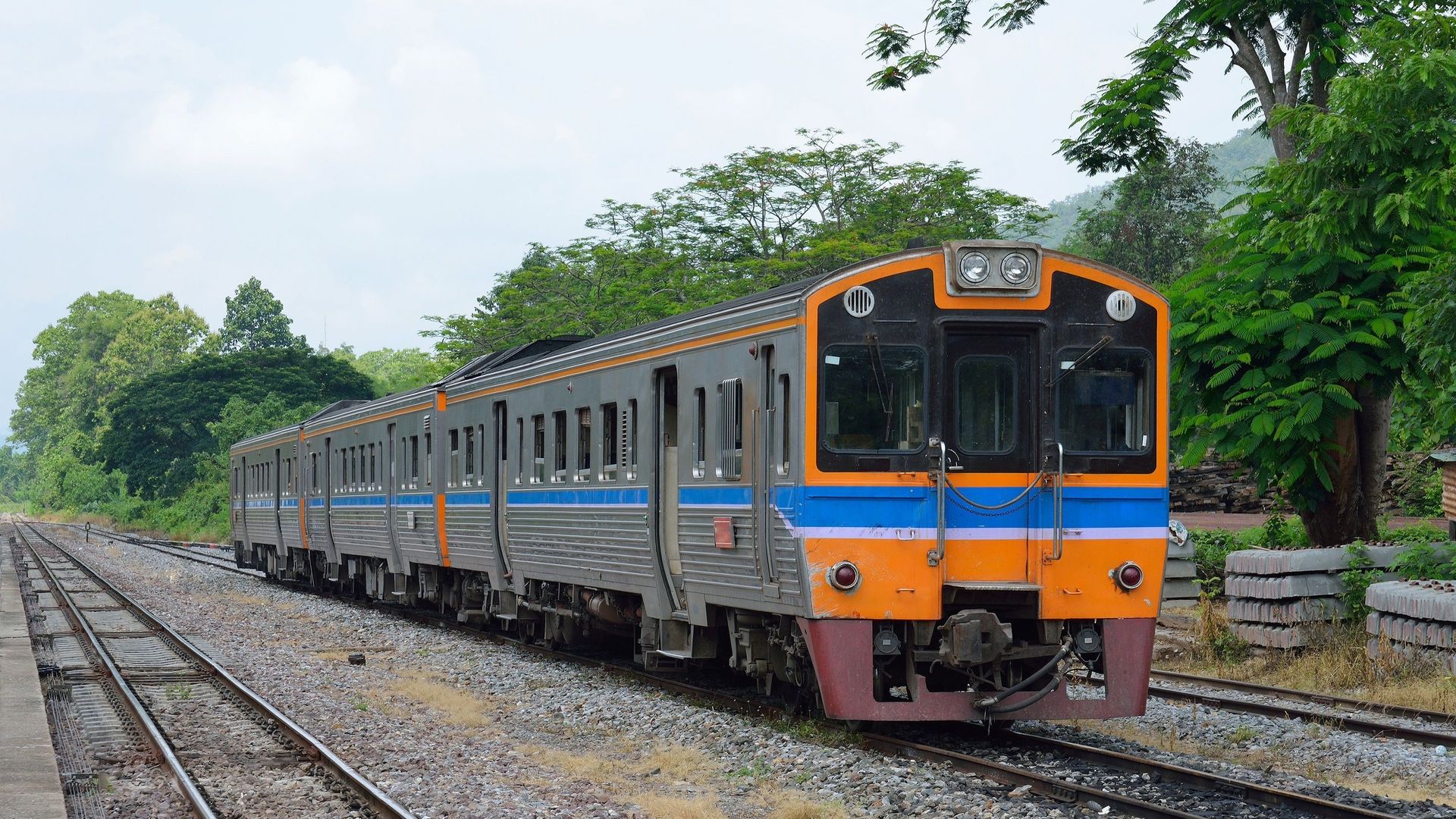Le Laos veut inciter ses habitants à visiter leur propre pays au moyen d'un train.