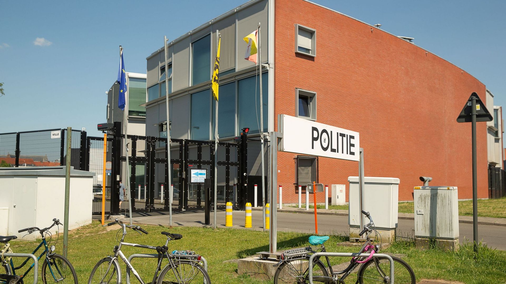 Le poste de police d'Alost, jeudi 25 juin 2020.  