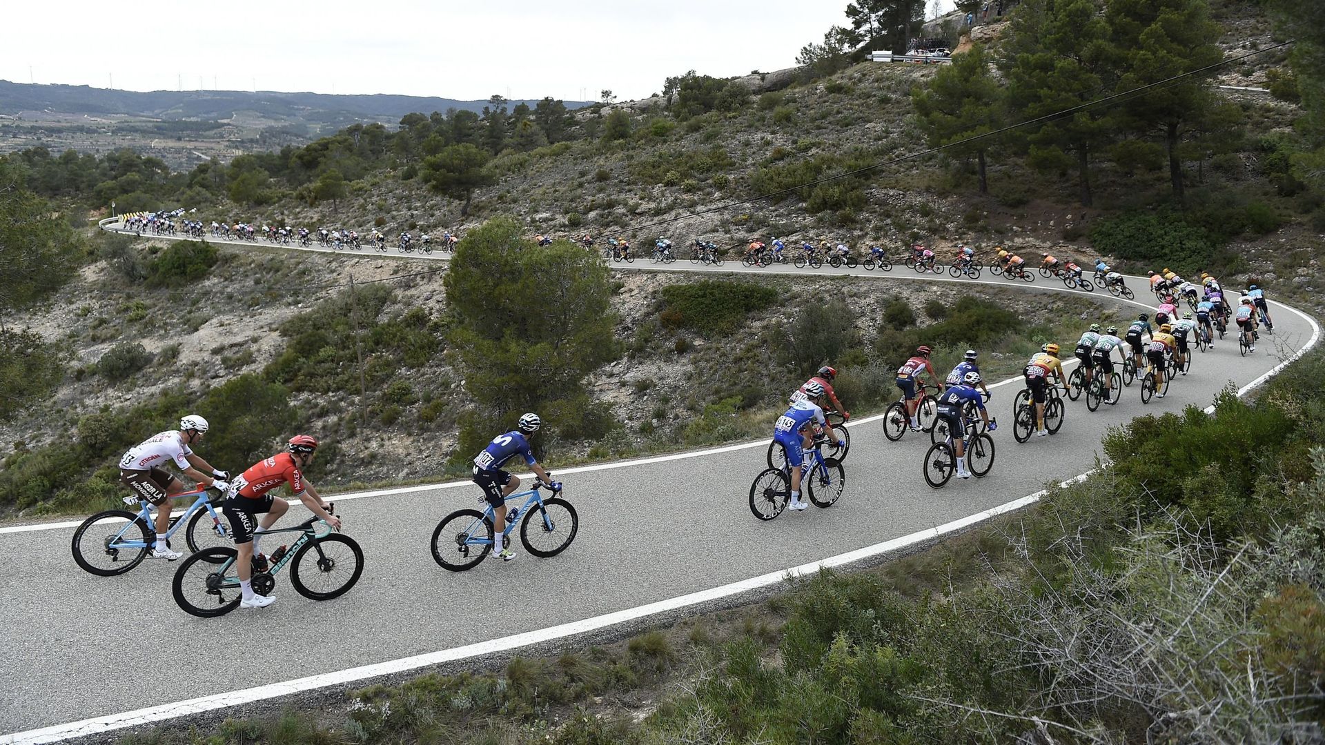 Les coureurs lors de la 5e étape du Tour de Catalogne ce vendredi 24 mars 2023.