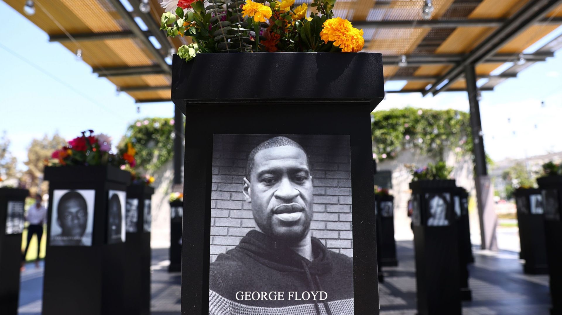 Le portrait de George Floyd, au Mémorial du Musée de San Diego en l’honneur des personnes tuées par injustice raciale. 