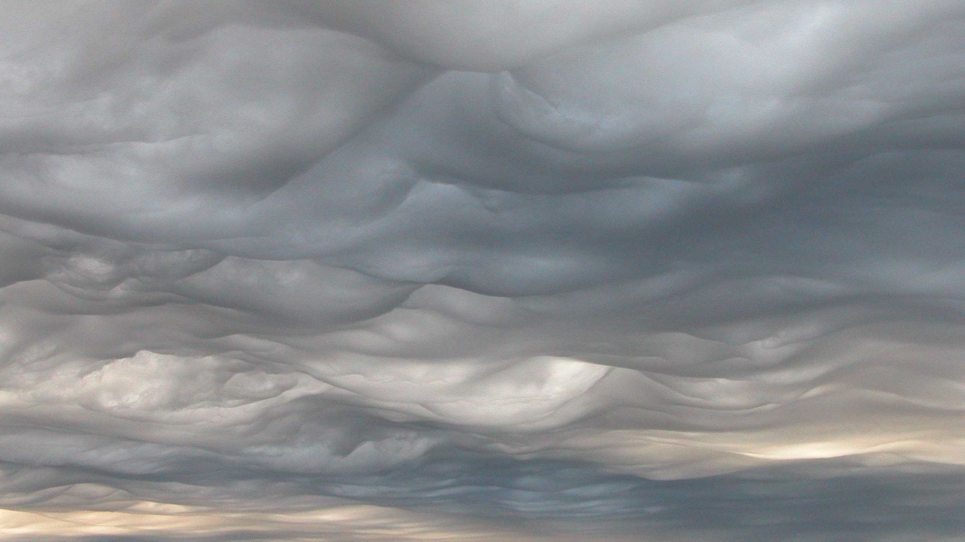 Apprenez à identifier les 12 nouveaux nuages répertoriés dans l'atlas  international 