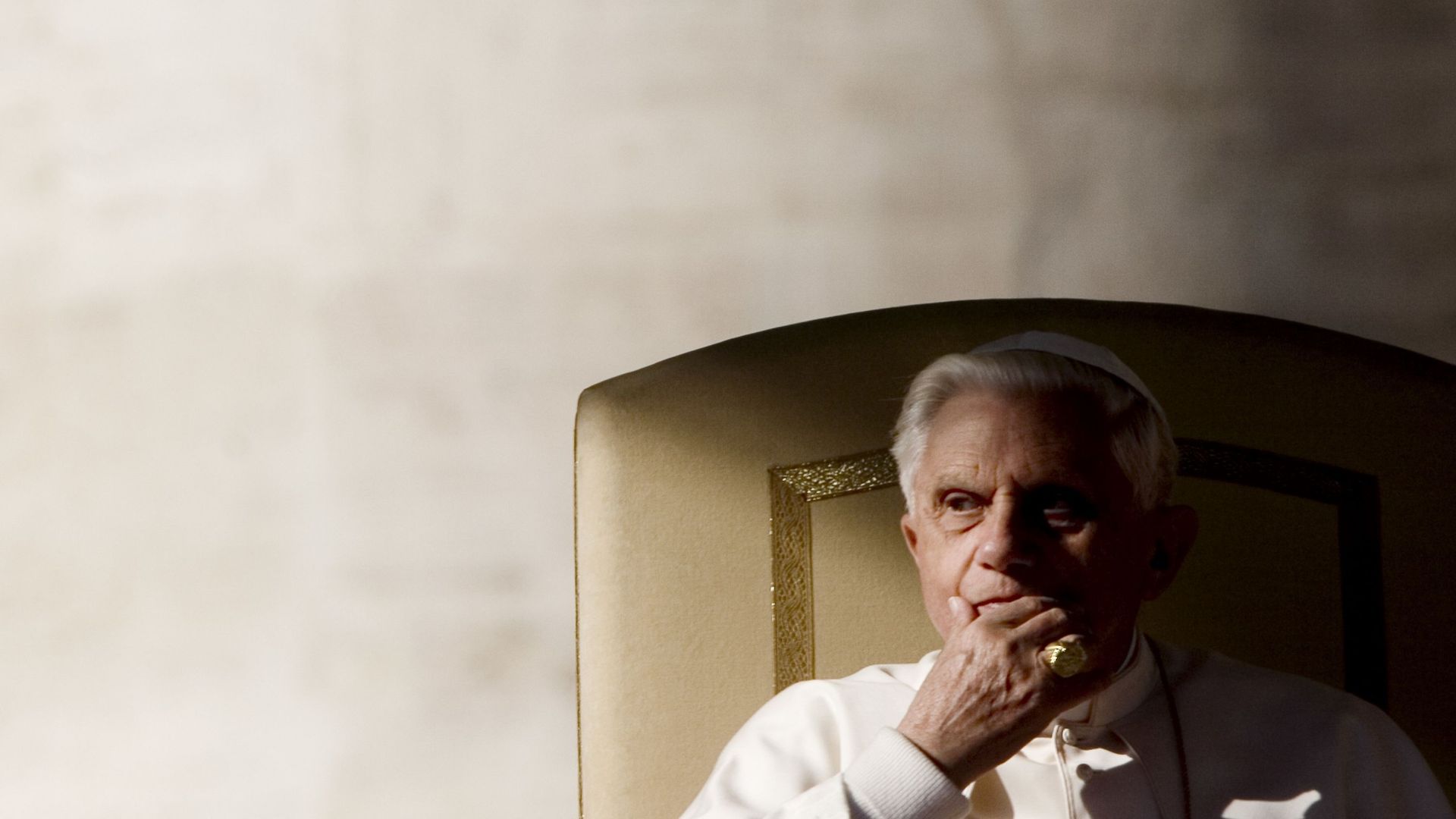 Accusé d'inaction, Benoit XVI "exprime son choc et sa honte" vis-à-vis de la pédocriminalité dans l'église allemande: