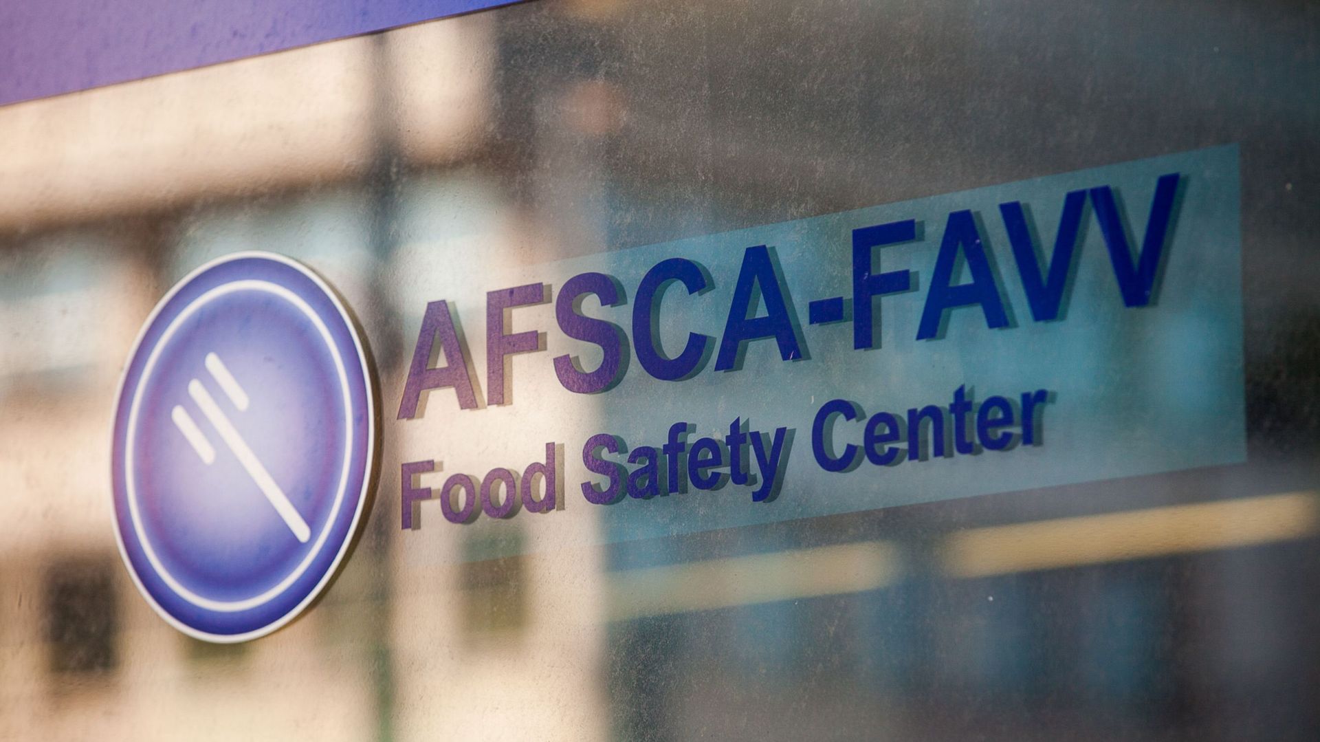 Comment l'AFSCA lutte-t-elle contre les fraudes alimentaires? - RTBF Actus