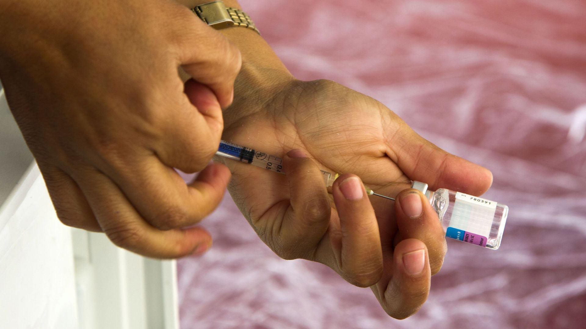 Coronavirus : un Belge sur cinq ne veut pas du vaccin