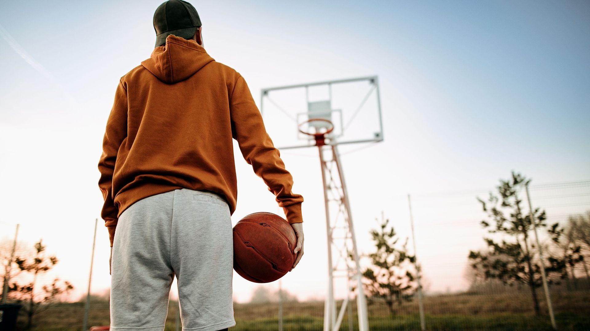 NBA Team’s Controversial PS5 Gift to Child Sparks Outrage and Debate
