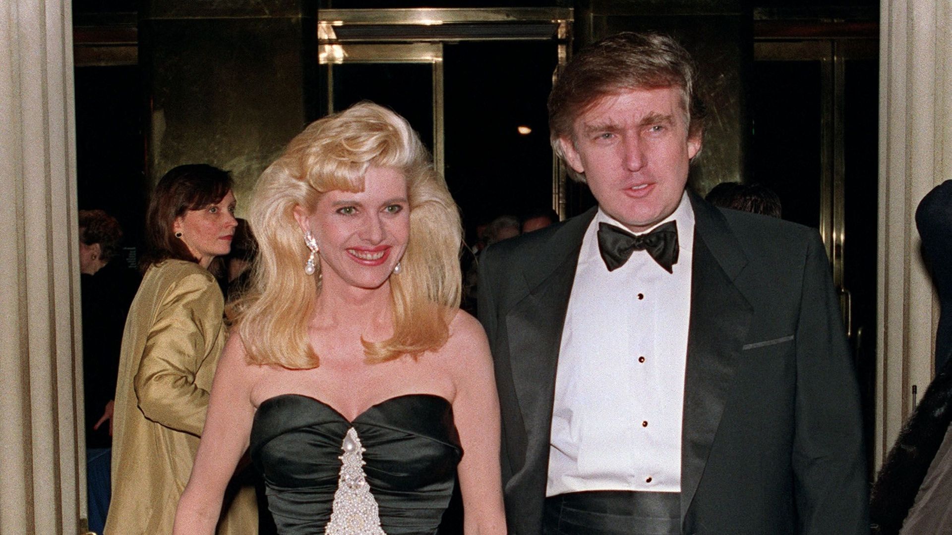 Ivana et Donald Trump en 1989 à un gala de charité