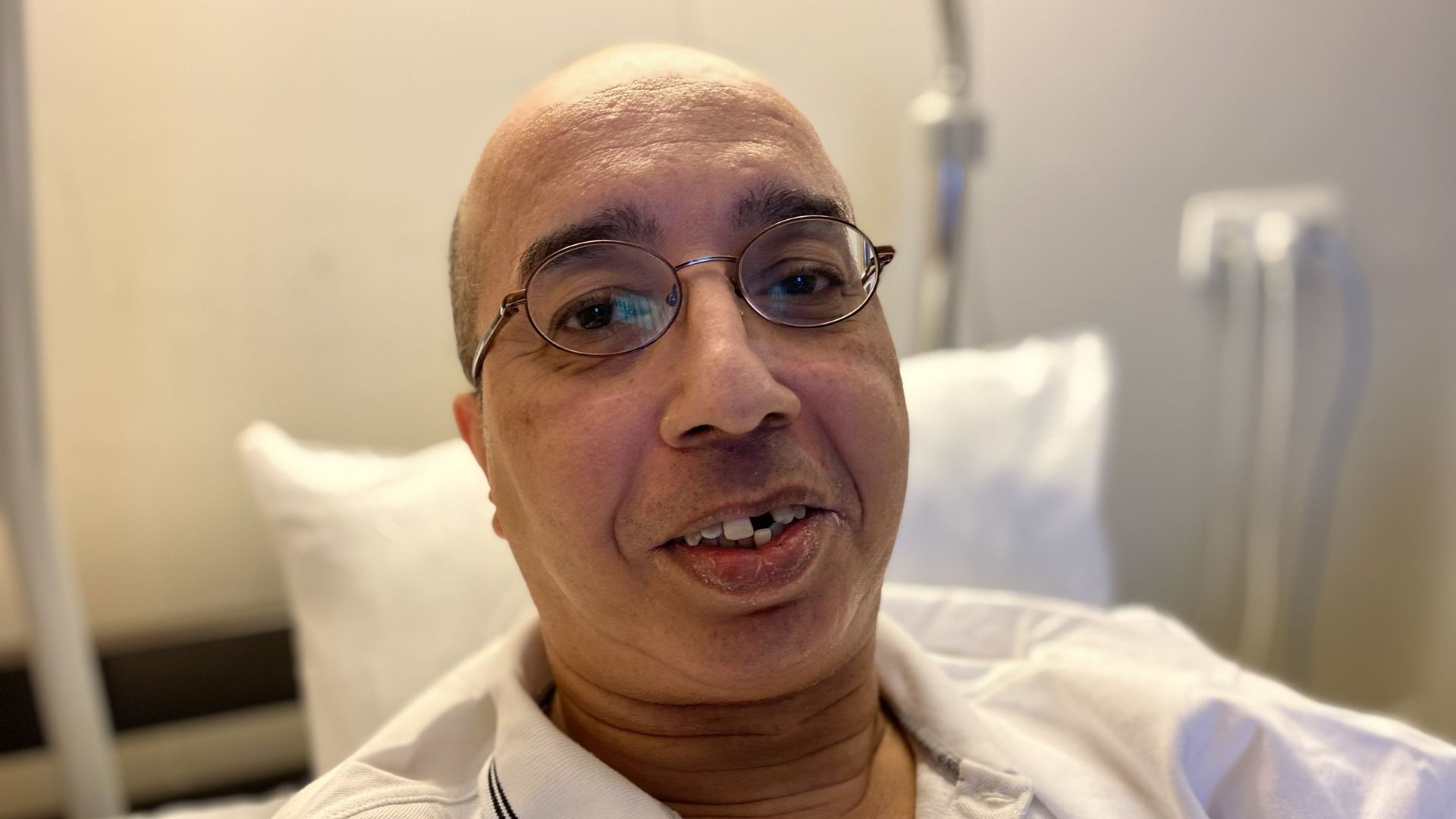 Mohamed Meggour, 61 ans, vit en maison de repos depuis qu’il a perdu l’usage du bas du corps, après un accident de voiture.