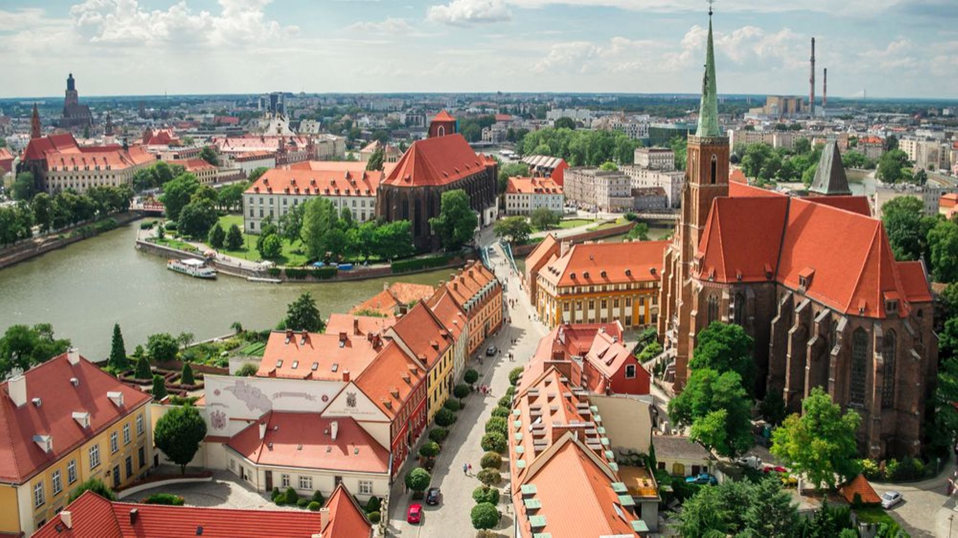 Wroclaw est une cité polonaise construite sur les bras de l'Odra, un fleuve européen qui prend sa source en République tchèque.