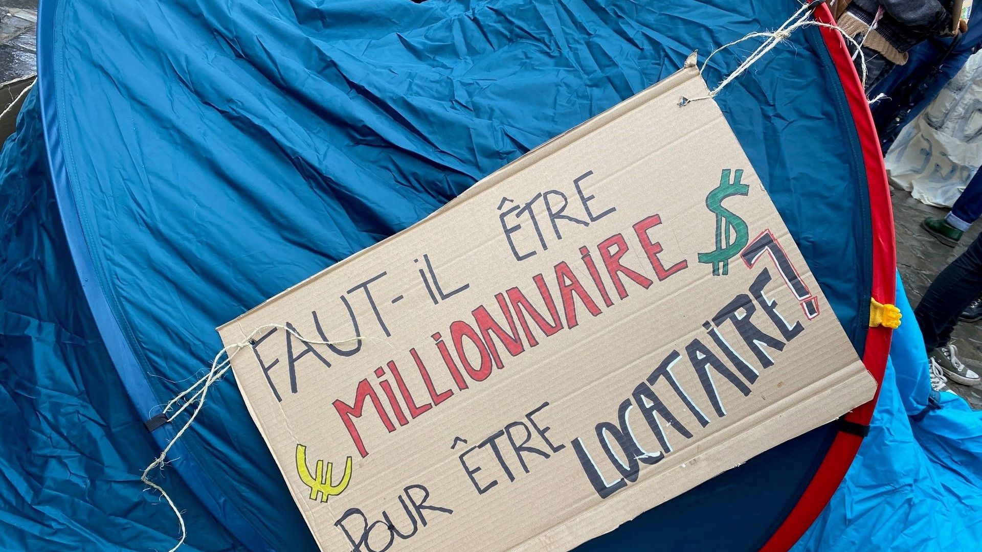 Même avec un revenu, il est de plus en plus difficile de se loger.