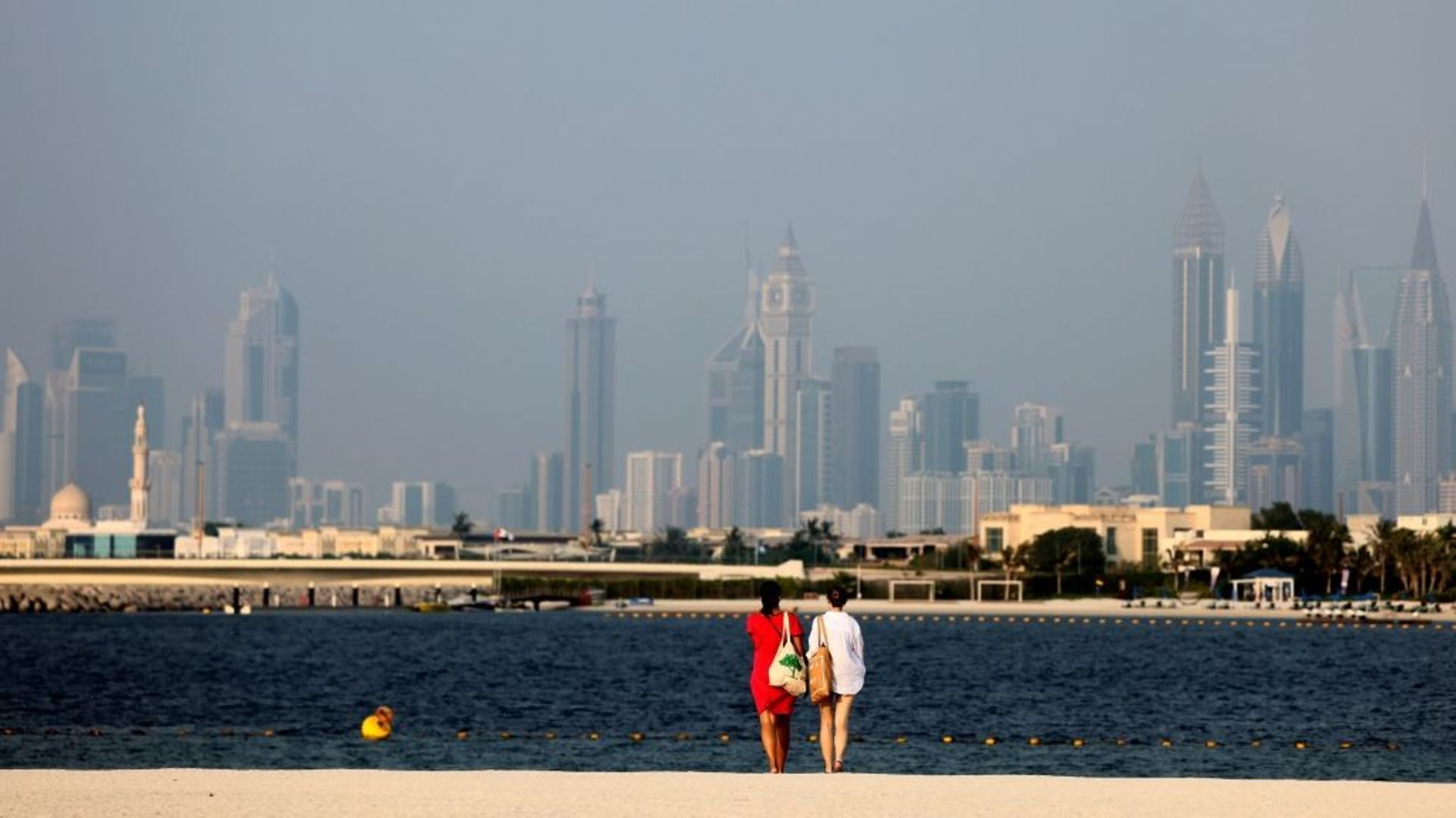Sur la plage de Jumeirah à Dubai, le 17 août 2021