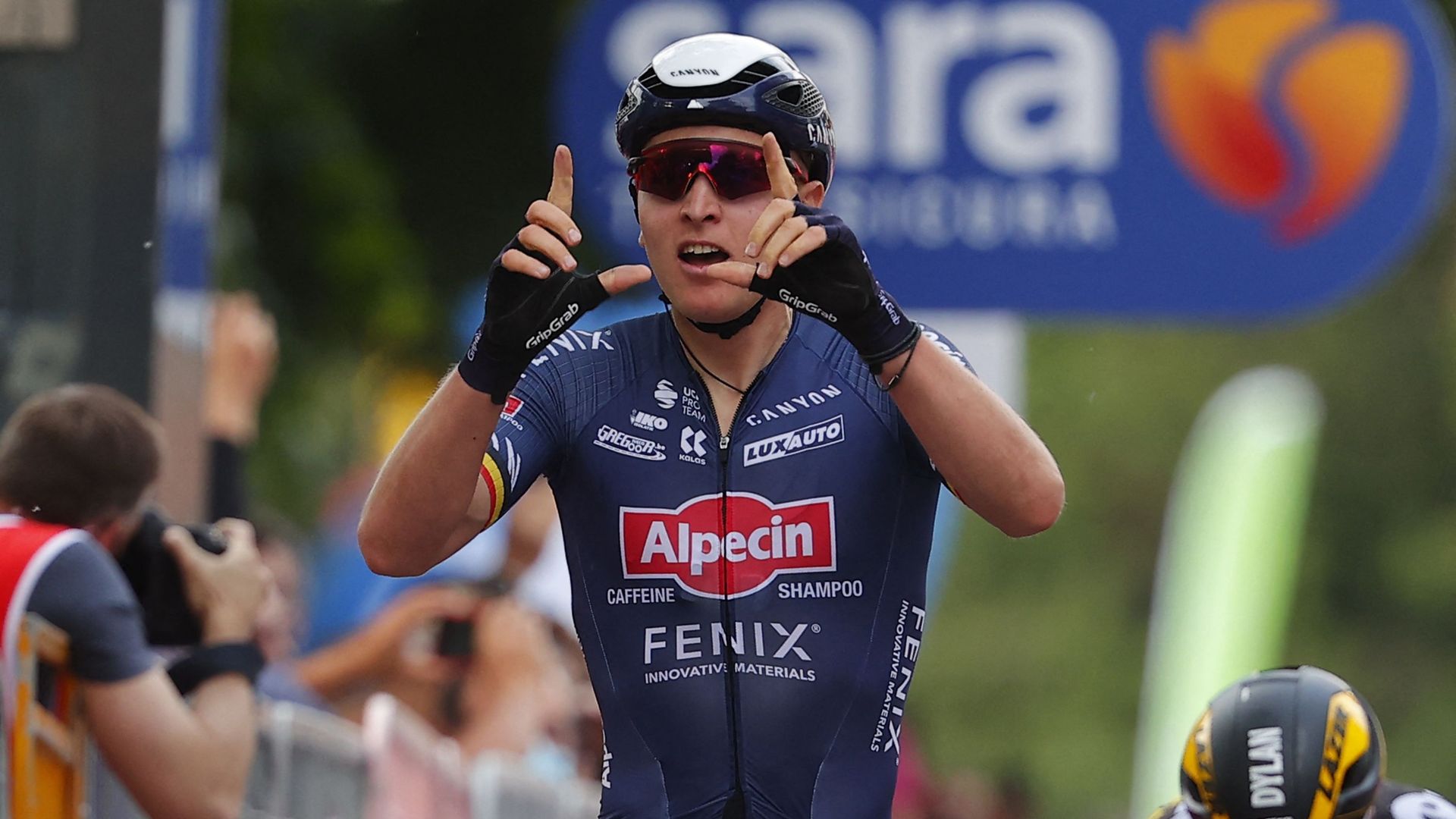 Tim Merlier vainqueur de la 2e étape du Giro.