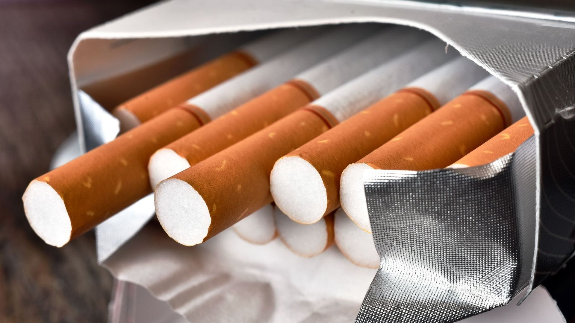 #DerrièreLePaquet : découvrir les dessous de l'industrie du tabac.