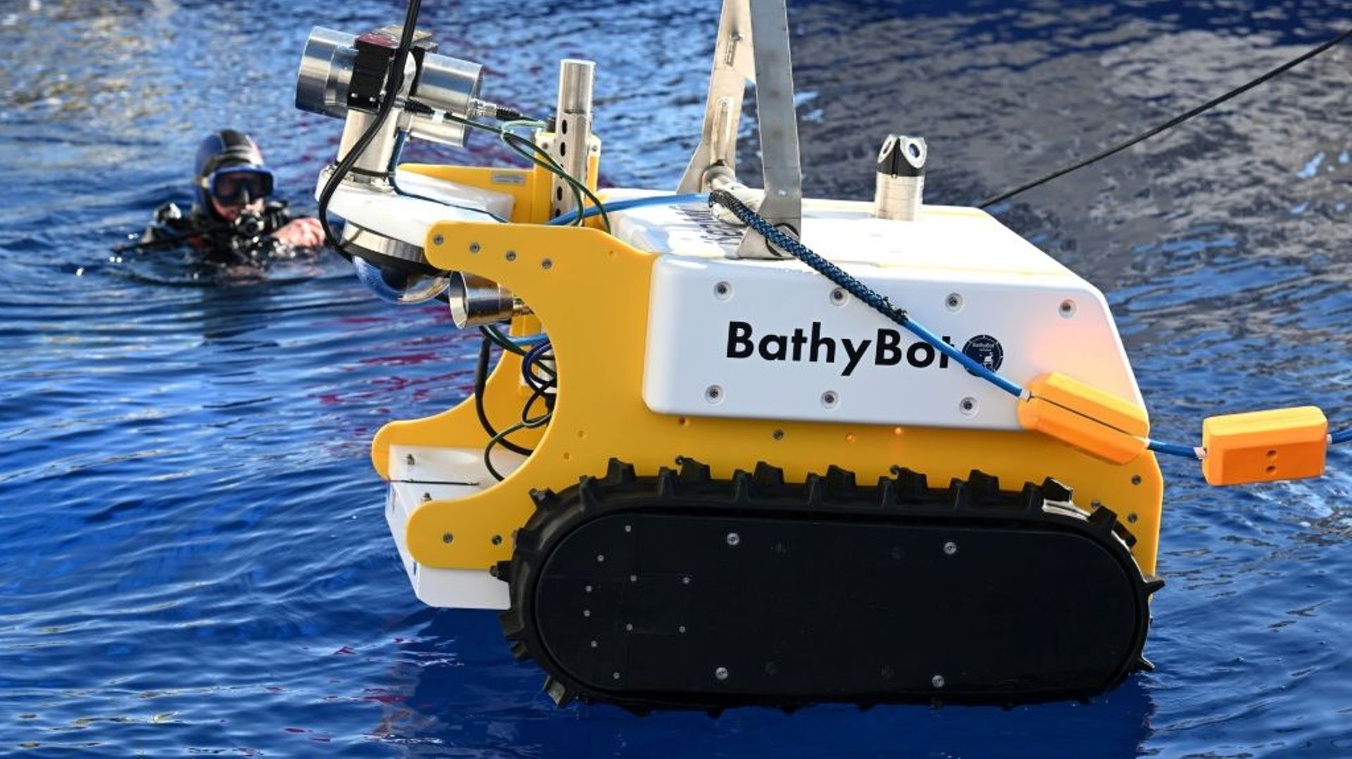 Test du robot sous-marin Bathybot à Toulon, le 13 janvier 2022