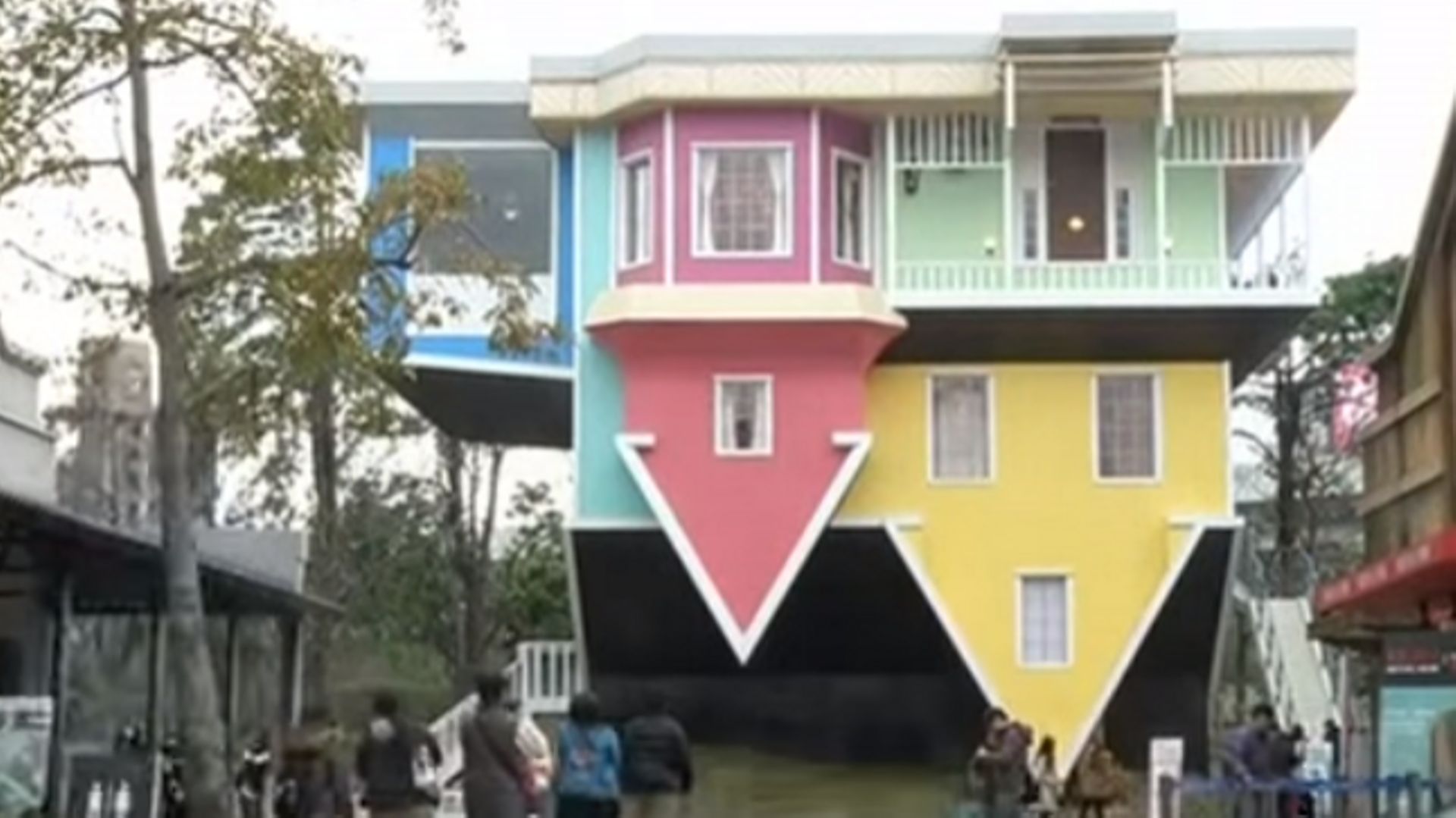 Taiwan: la maison construite à l'envers fait sensation - RTBF Actus