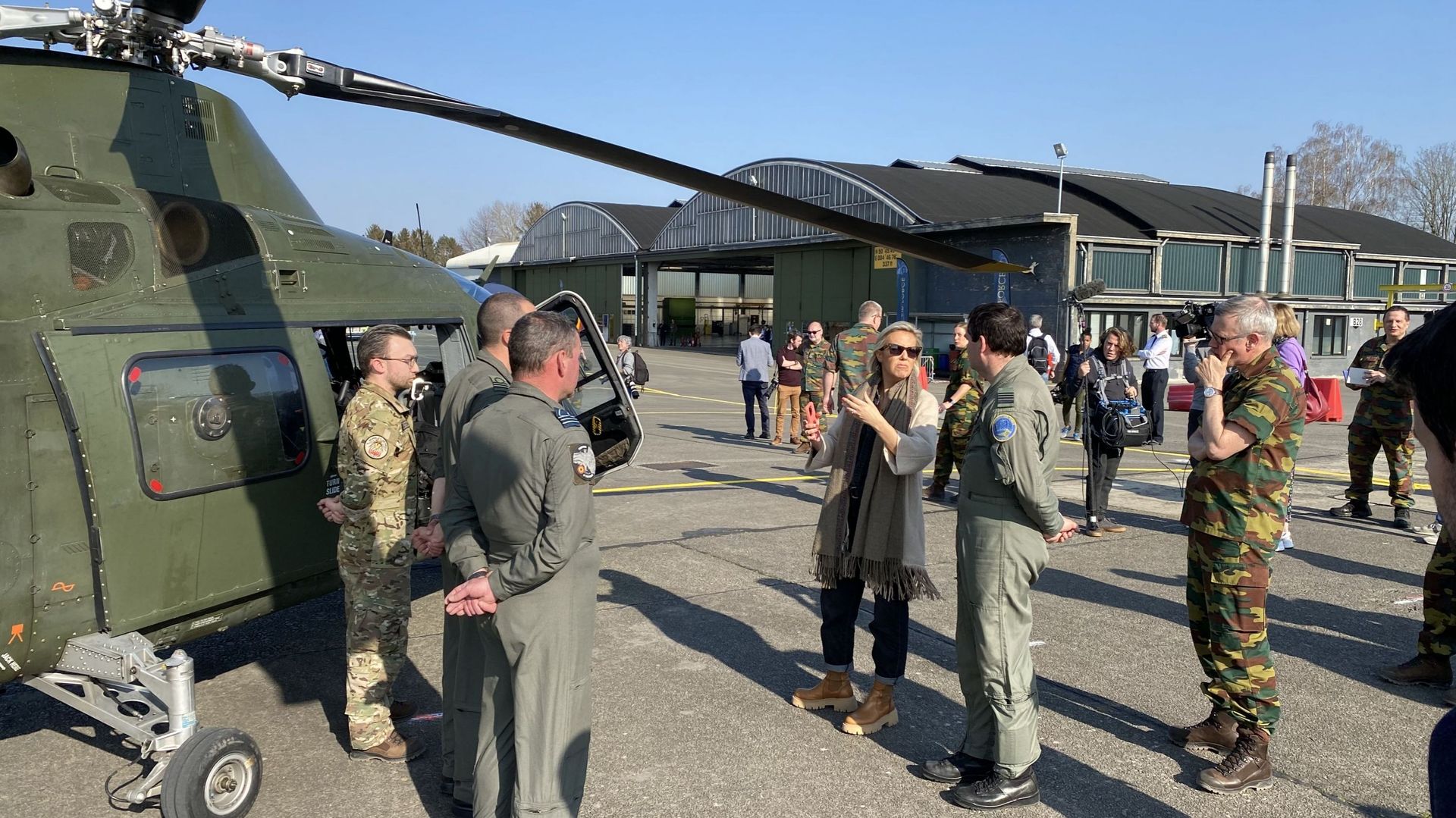 La ministre de la Défense, Ludivine Dedonder, a rendu visite ce mercredi à la base aérienne de Beauvechain.