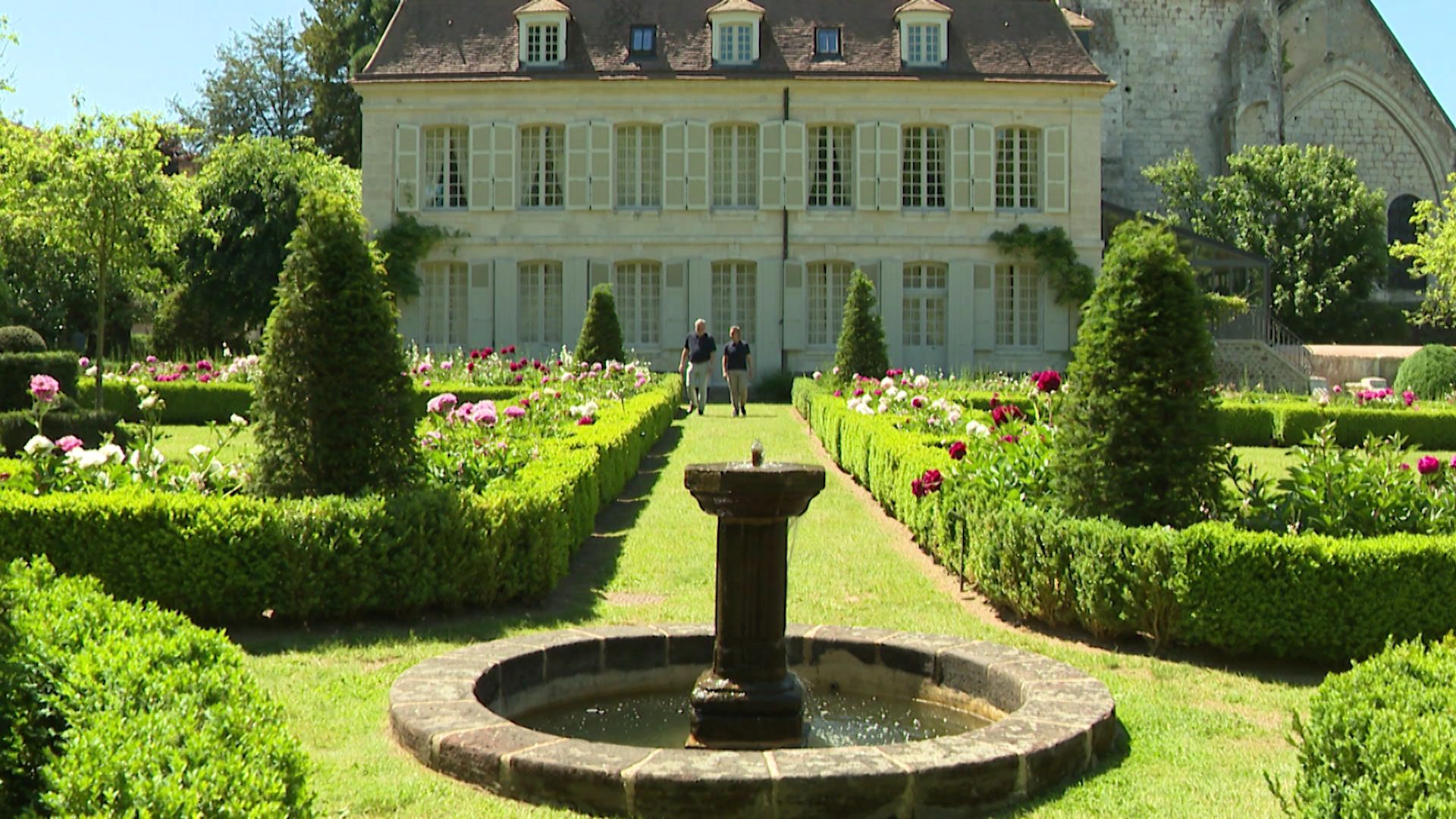 Ancien Collège royal et militaire de Thiron-Gardais – Jardin de Stéphane Bern