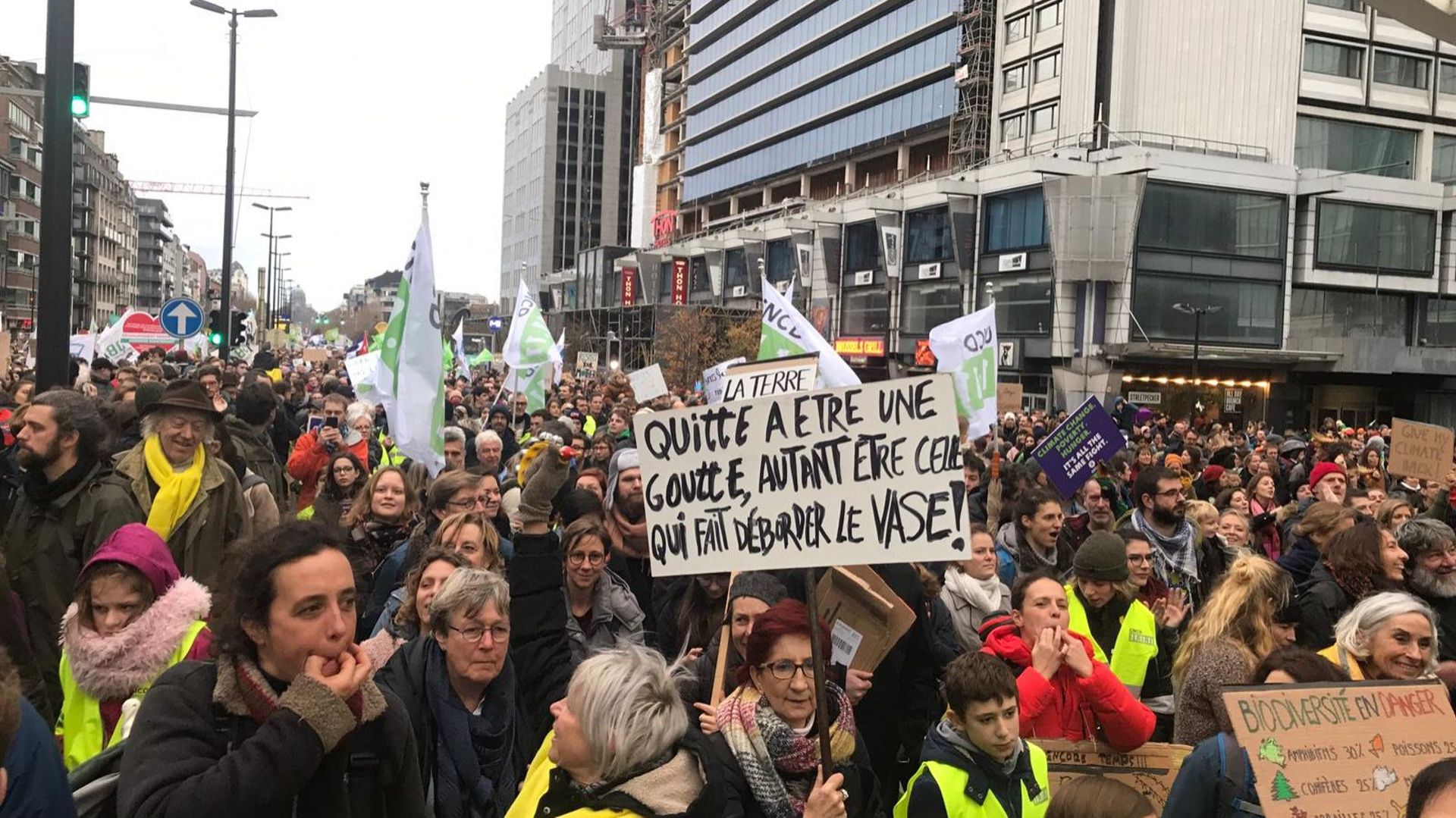 Les marcheurs, venus en nombre à la "Marche pour le climat"