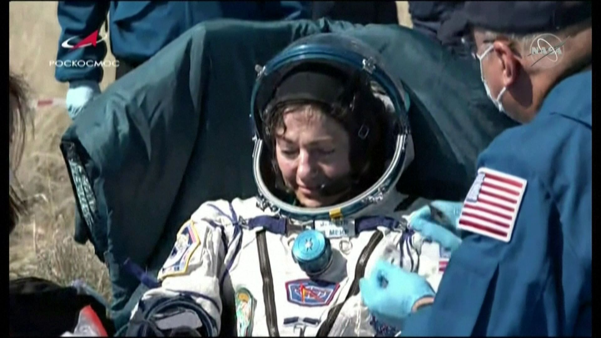 Retour sur terre de Jessica Meir, biologiste marine, membre de l'équipage sortant de l'ISS