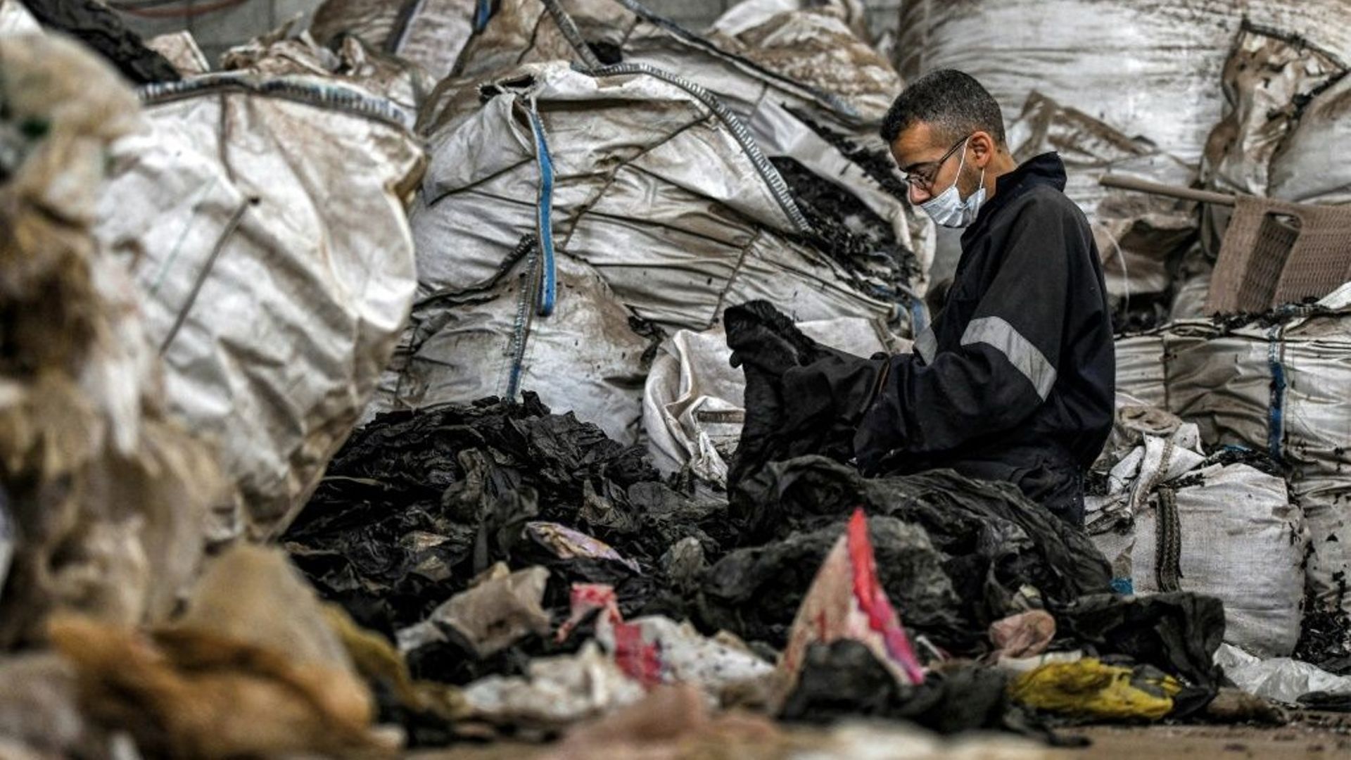 En Egypte, les start-ups vertes s'attaquent au fléau du plastique.