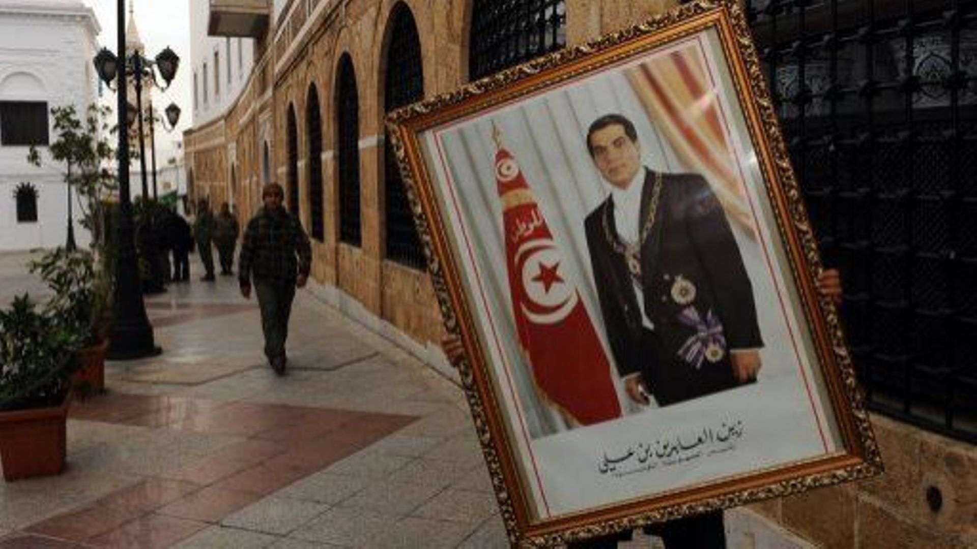Révolte arabe: les présidents écartés, les monarques restent